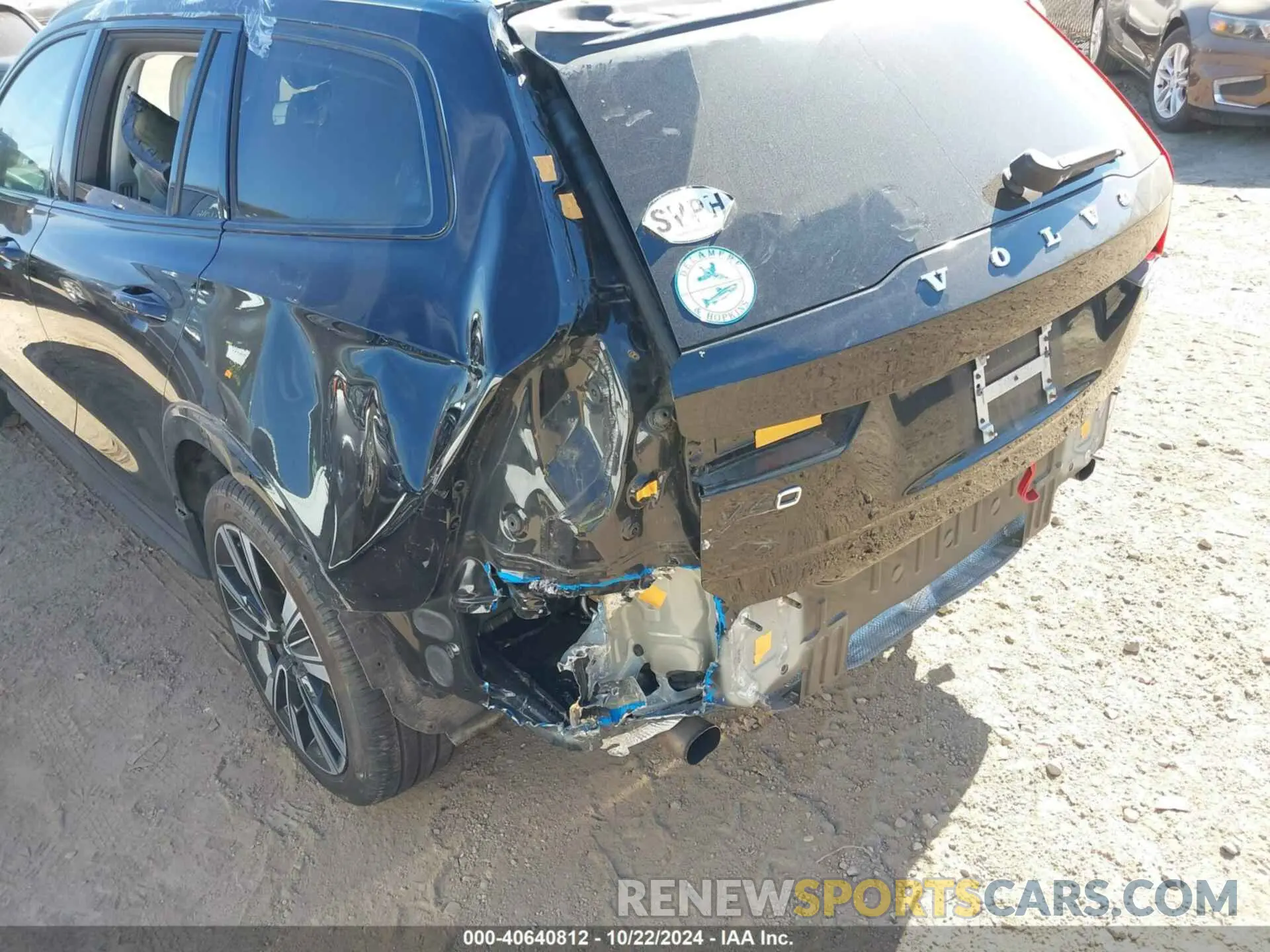 6 Photograph of a damaged car YV4102WK3L1045731 VOLVO V60 CROSS COUNTRY 2020