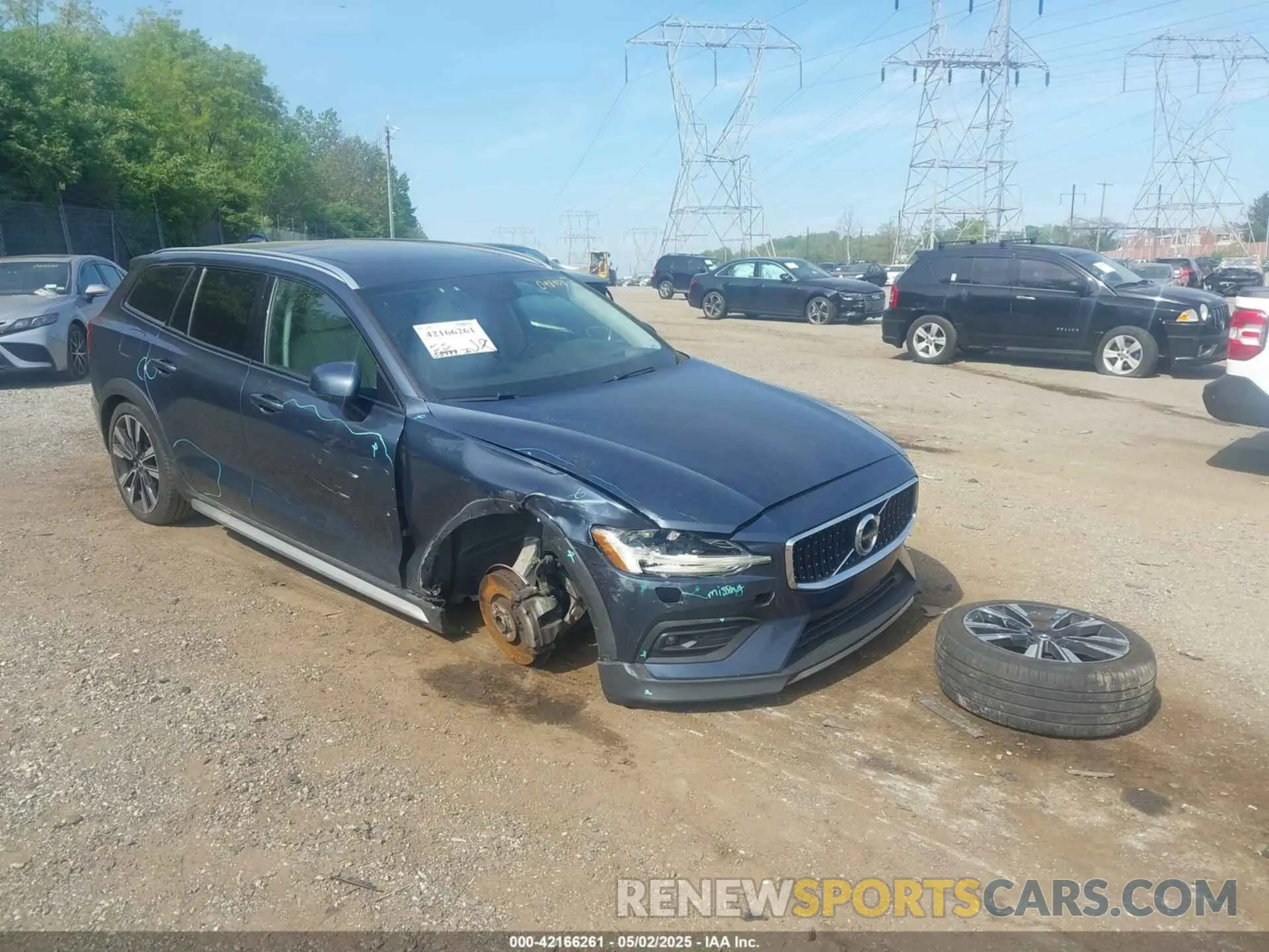 18 Photograph of a damaged car YV4102WK8L1048401 VOLVO V60 CROSS COUNTRY 2020