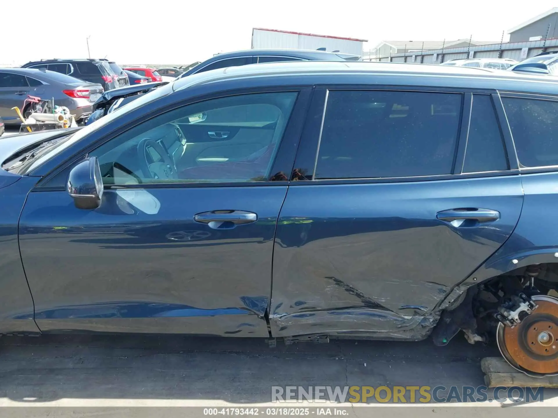 15 Photograph of a damaged car YV4102WK5N2092045 VOLVO V60 CROSS COUNTRY 2022
