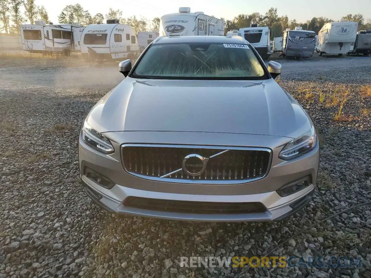 5 Photograph of a damaged car YV4062NY0R1192551 VOLVO V90 2024