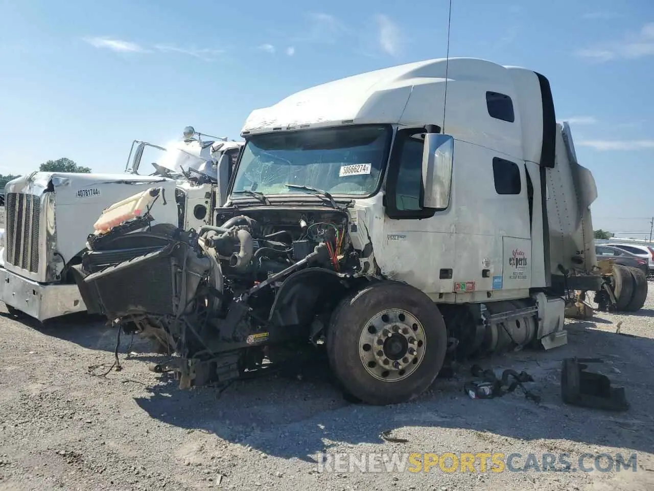 2 Photograph of a damaged car 4V4NC9EH5KN202682 VOLVO VN 2019