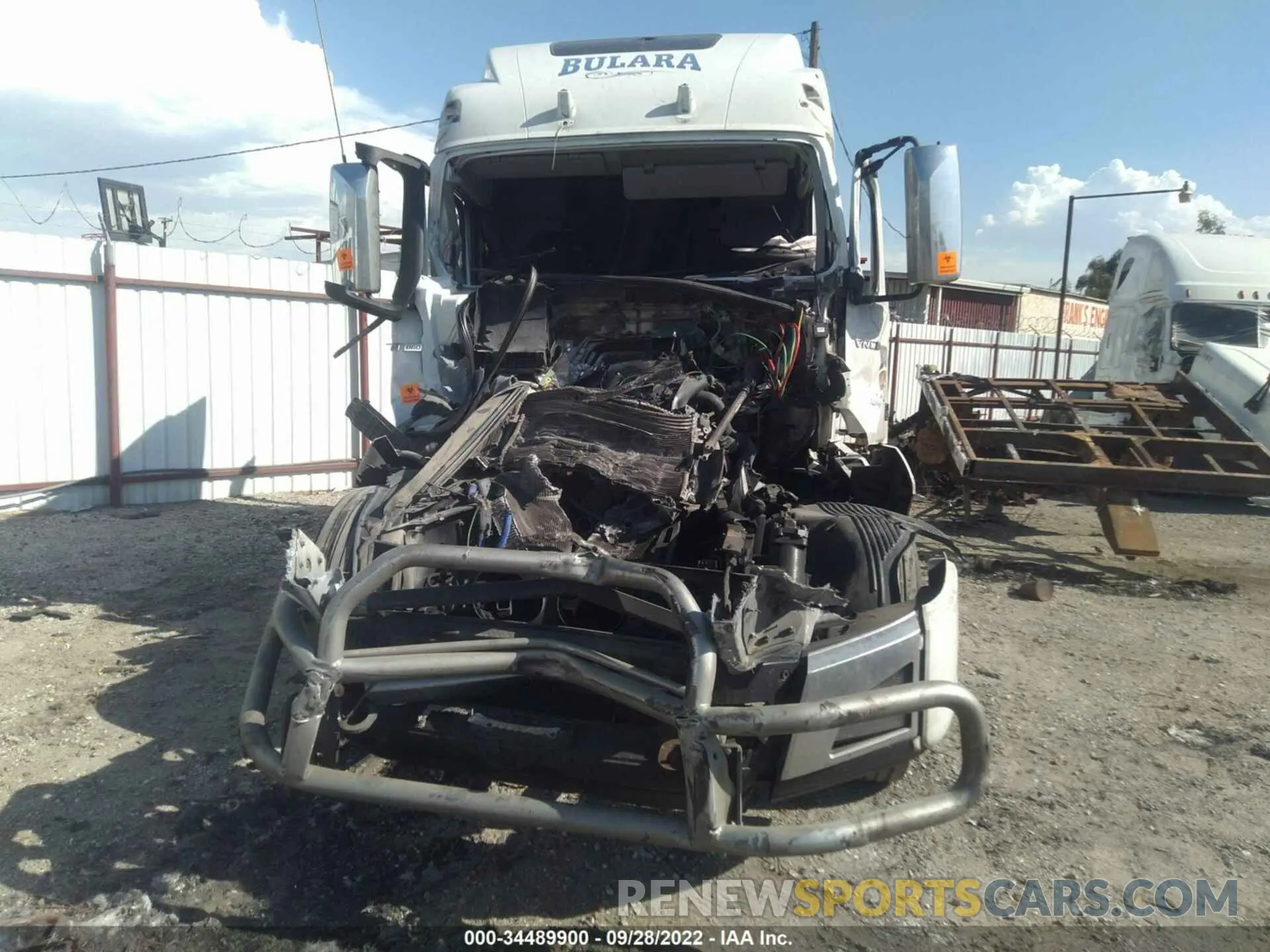 7 Photograph of a damaged car 4V4NC9EJ9KN198980 VOLVO VN 2019