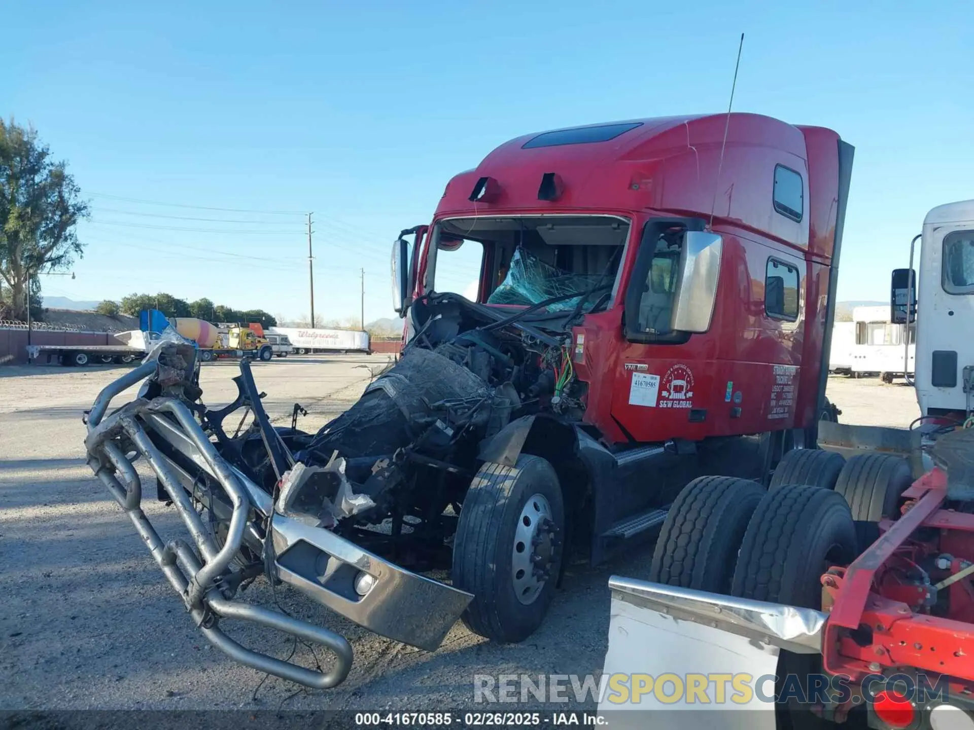 16 Photograph of a damaged car 4V4NC9EH8KN205253 VOLVO VNL 2019