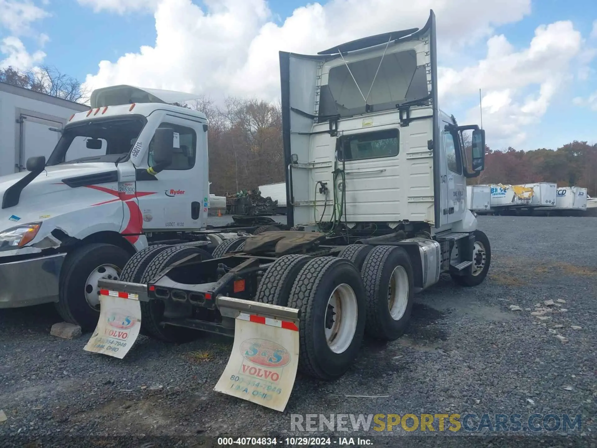 4 Фотография поврежденного автомобиля 4V4NC9EG4LN257147 VOLVO VNL 2020