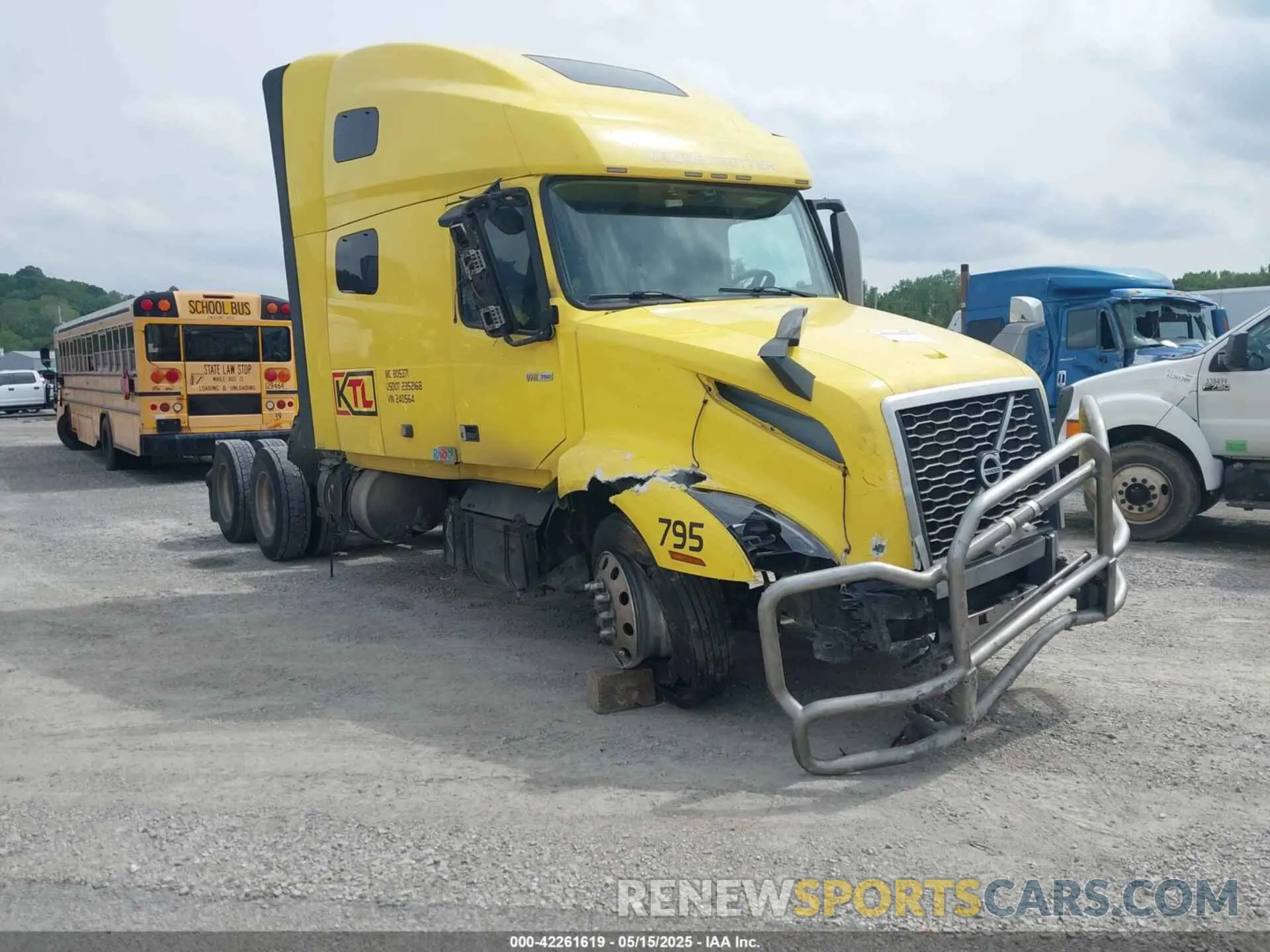 1 Фотография поврежденного автомобиля 4V4NC9EJ7LN240564 VOLVO VNL 2020