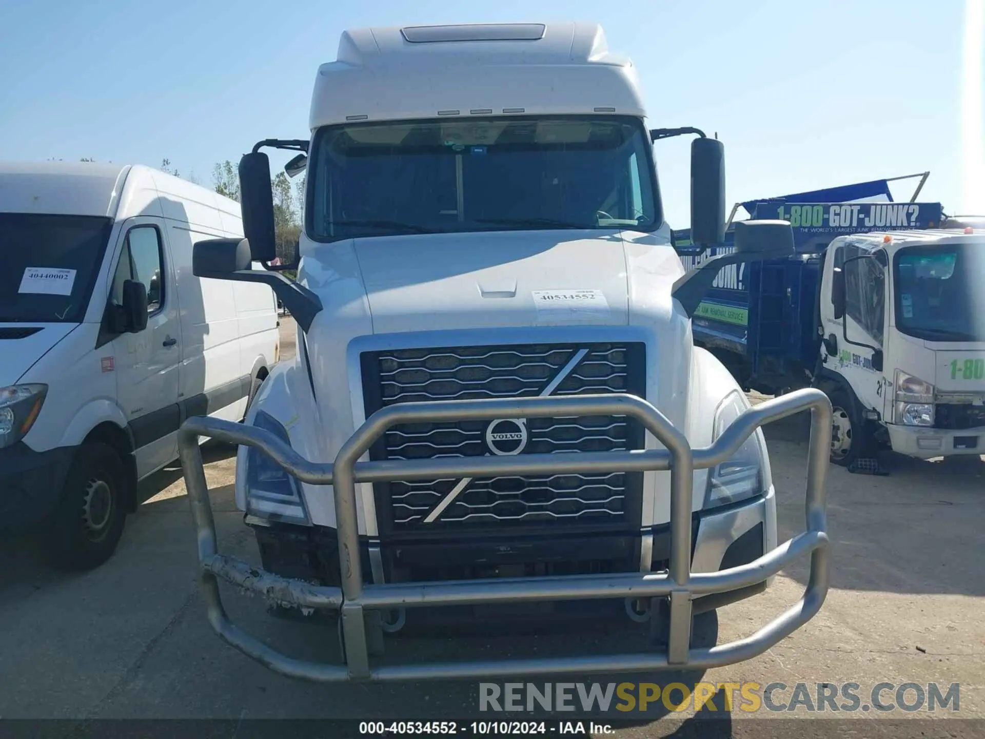 15 Photograph of a damaged car 4V4NC9EH3MN232816 VOLVO VNL 2021