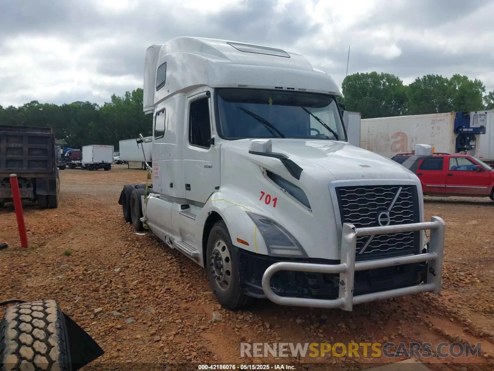 1 Фотография поврежденного автомобиля 4V4NC9EH3MN266299 VOLVO VNL 2021