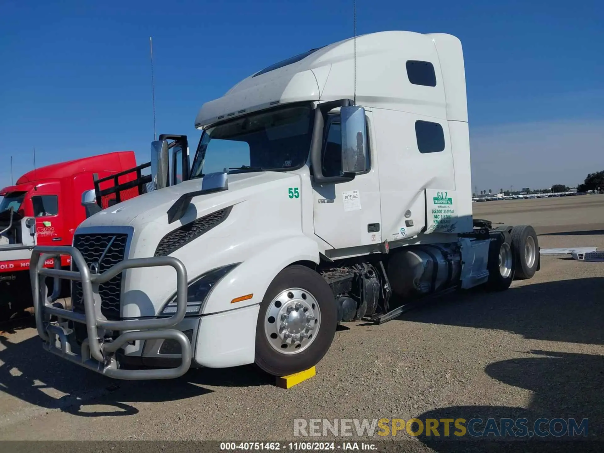 2 Photograph of a damaged car 4V4NC9EH9MN263858 VOLVO VNL 2021