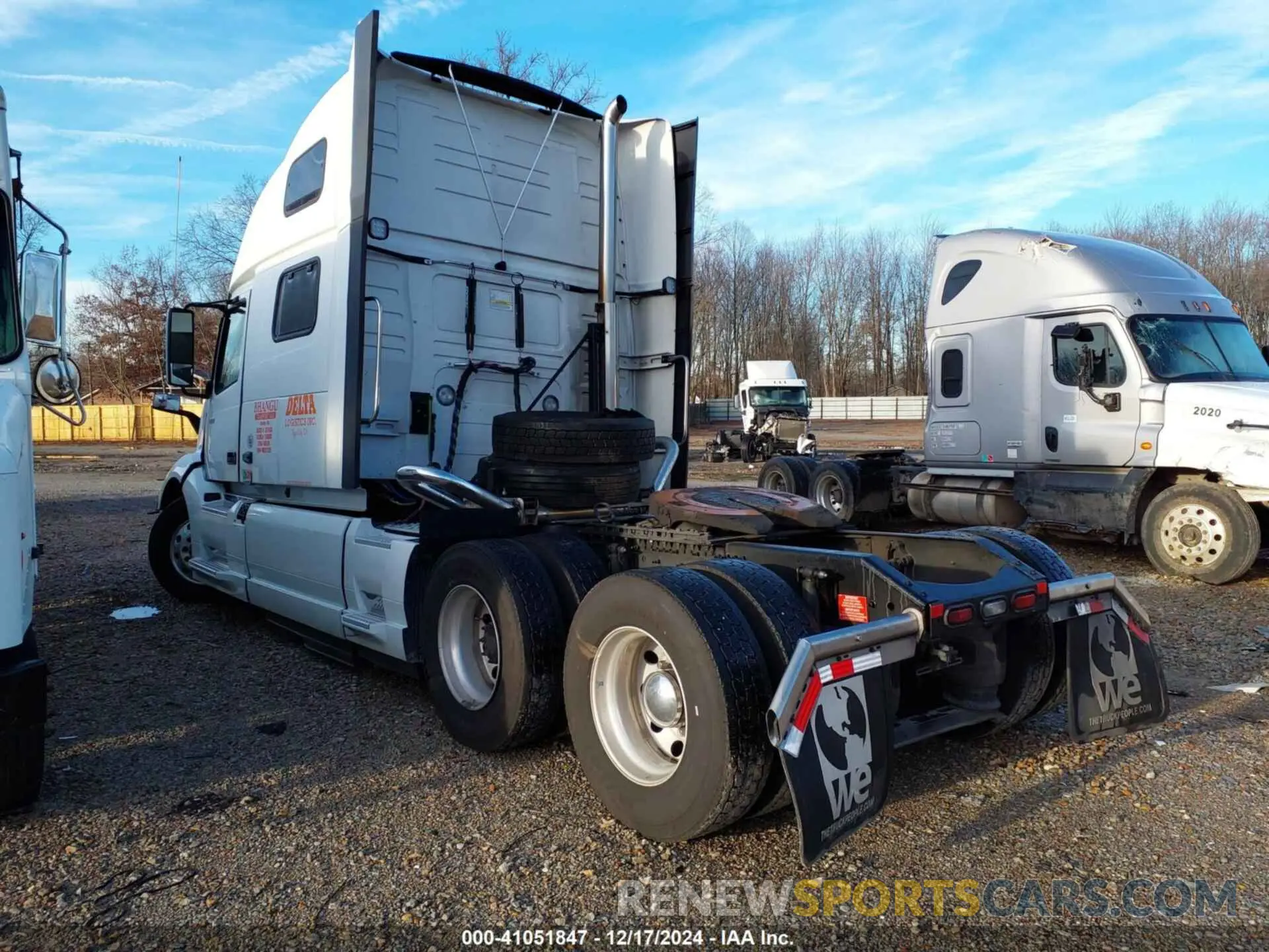 3 Фотография поврежденного автомобиля 4V4NC9EHXMN281625 VOLVO VNL 2021