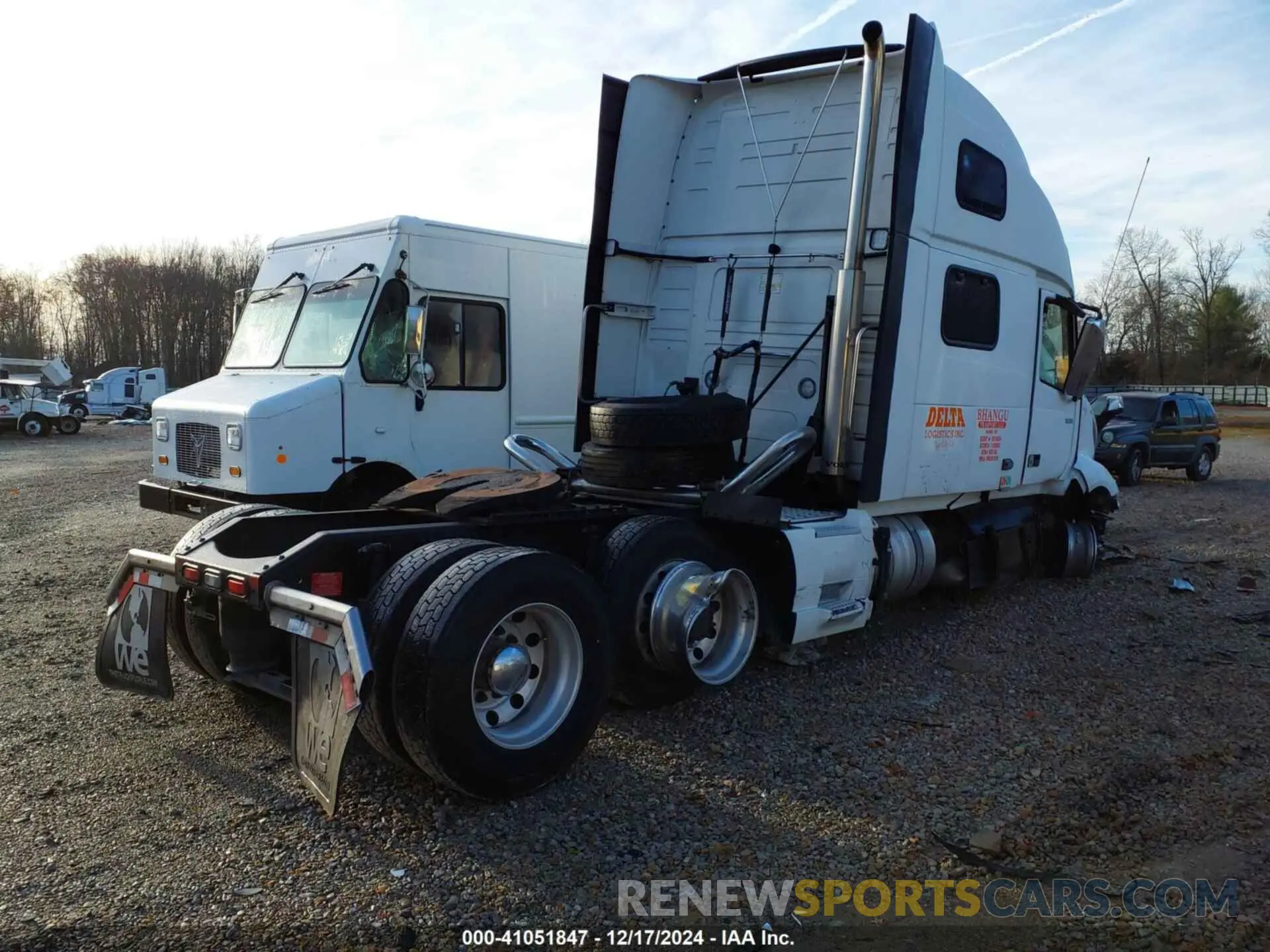4 Фотография поврежденного автомобиля 4V4NC9EHXMN281625 VOLVO VNL 2021