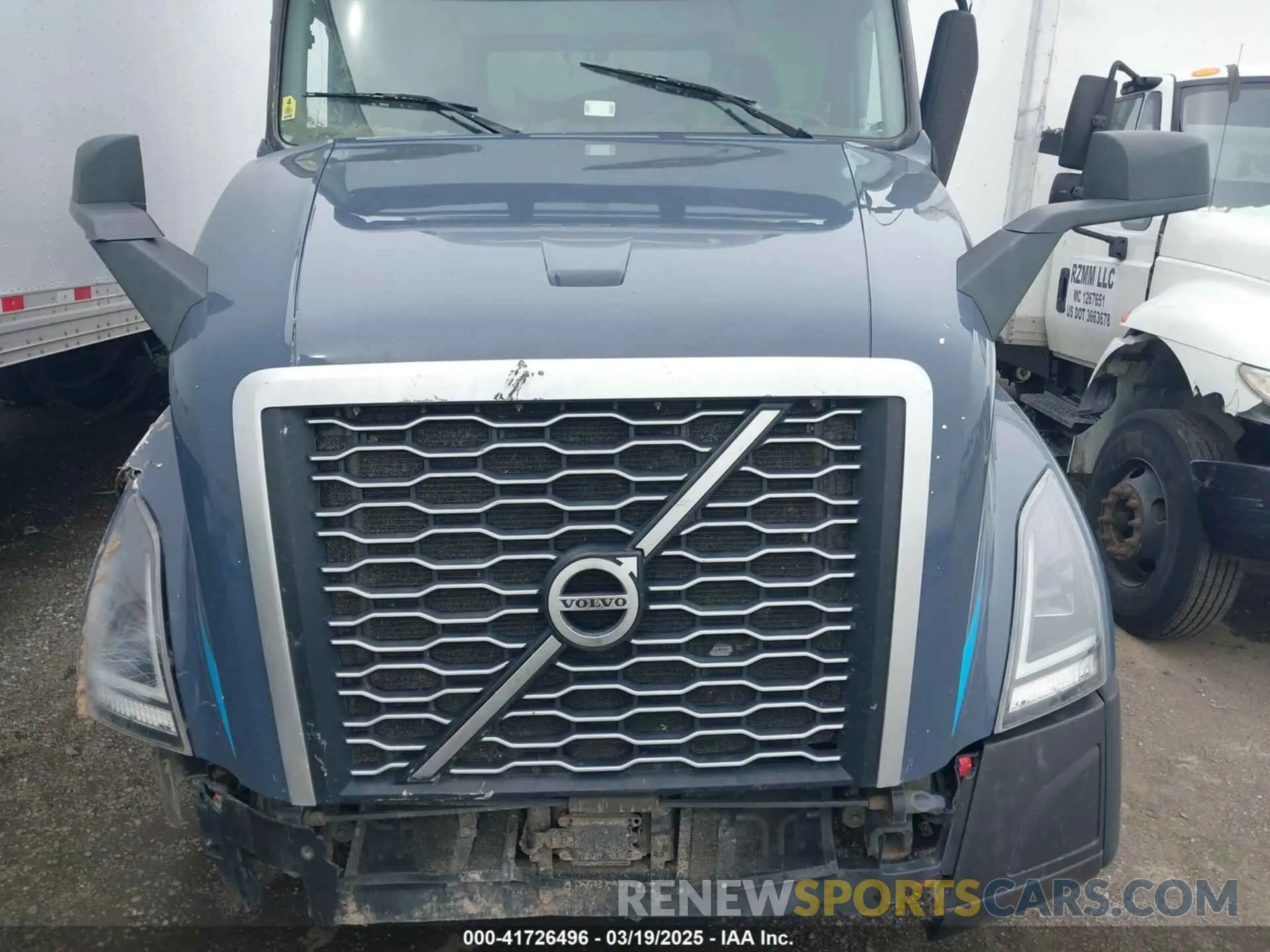 10 Photograph of a damaged car 4V4NC9UG1MN282364 VOLVO VNL 2021