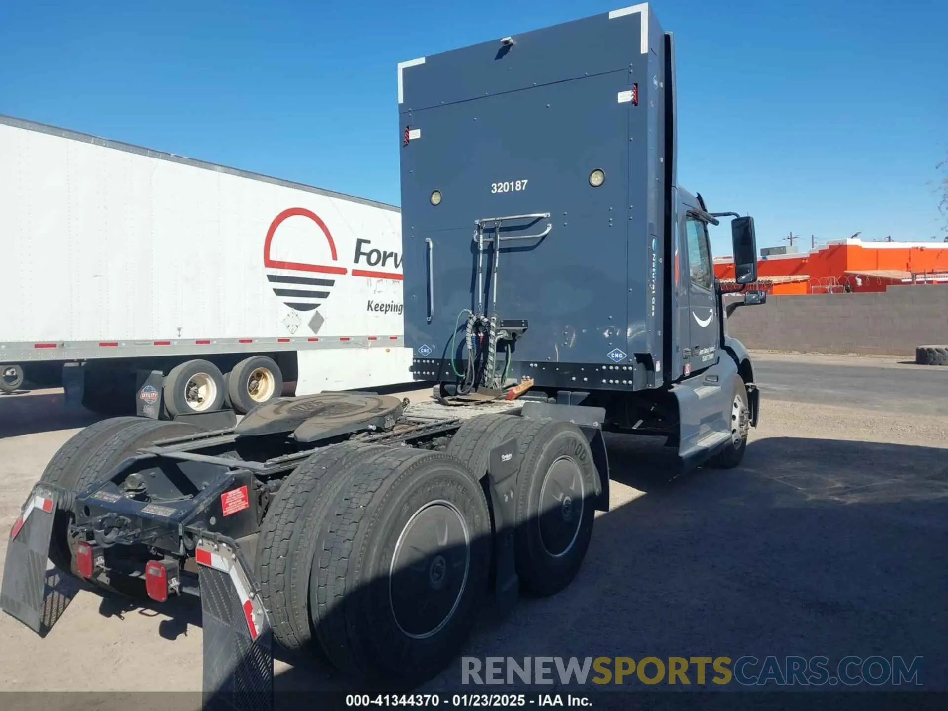 4 Фотография поврежденного автомобиля 4V4NC9UG7MN282305 VOLVO VNL 2021