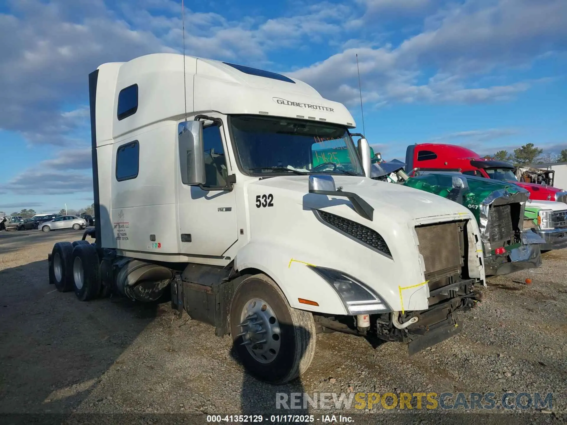 14 Photograph of a damaged car 4V4NC9EH4NN297840 VOLVO VNL 2022