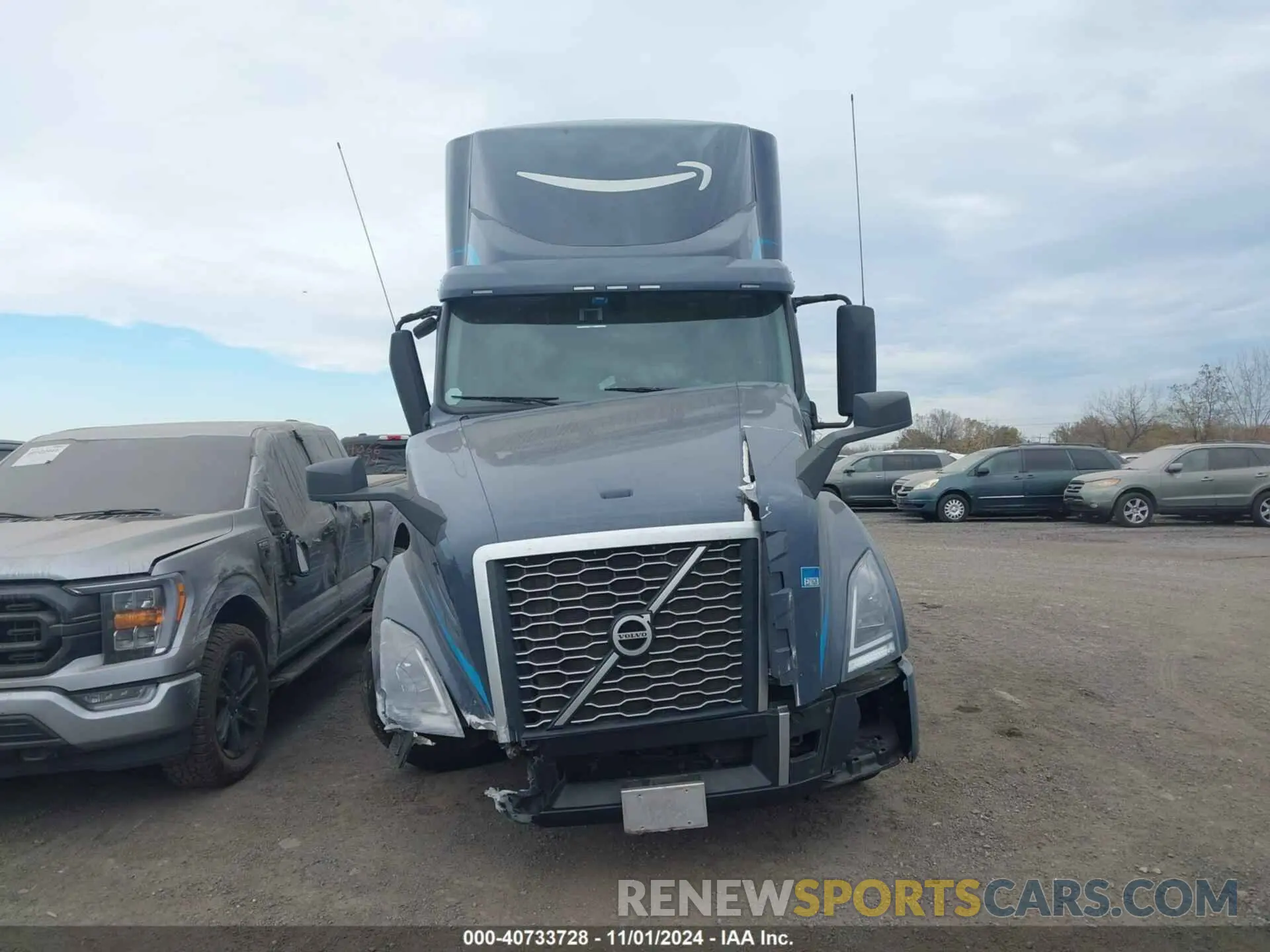 12 Photograph of a damaged car 4V4NC9UG5NN317778 VOLVO VNL 2022