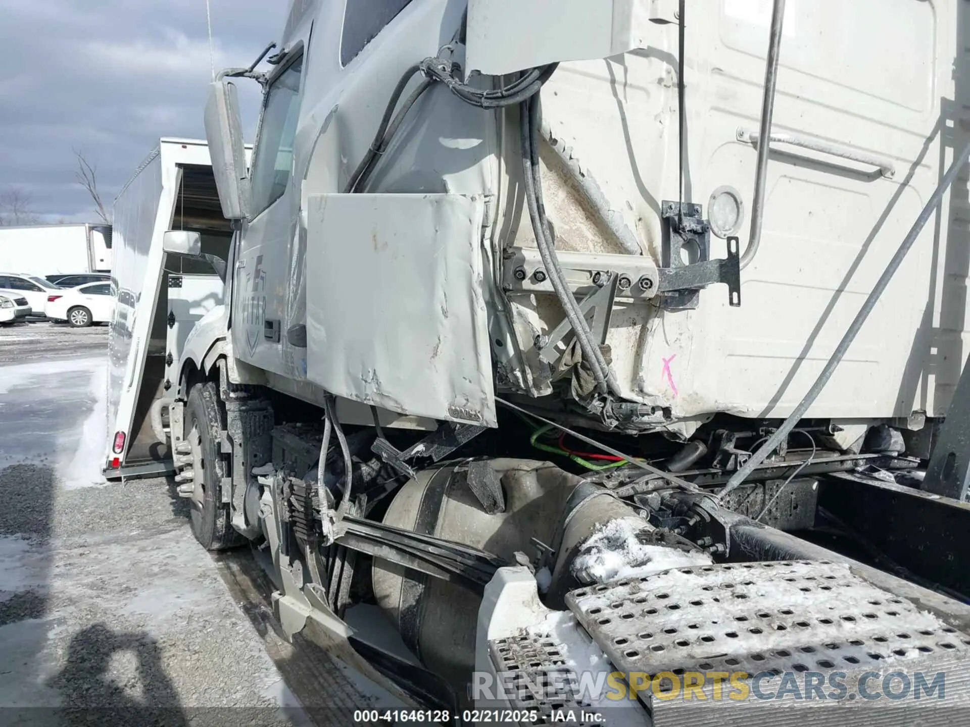 16 Фотография поврежденного автомобиля 4V4NC9EH0PN333185 VOLVO VNL 2023