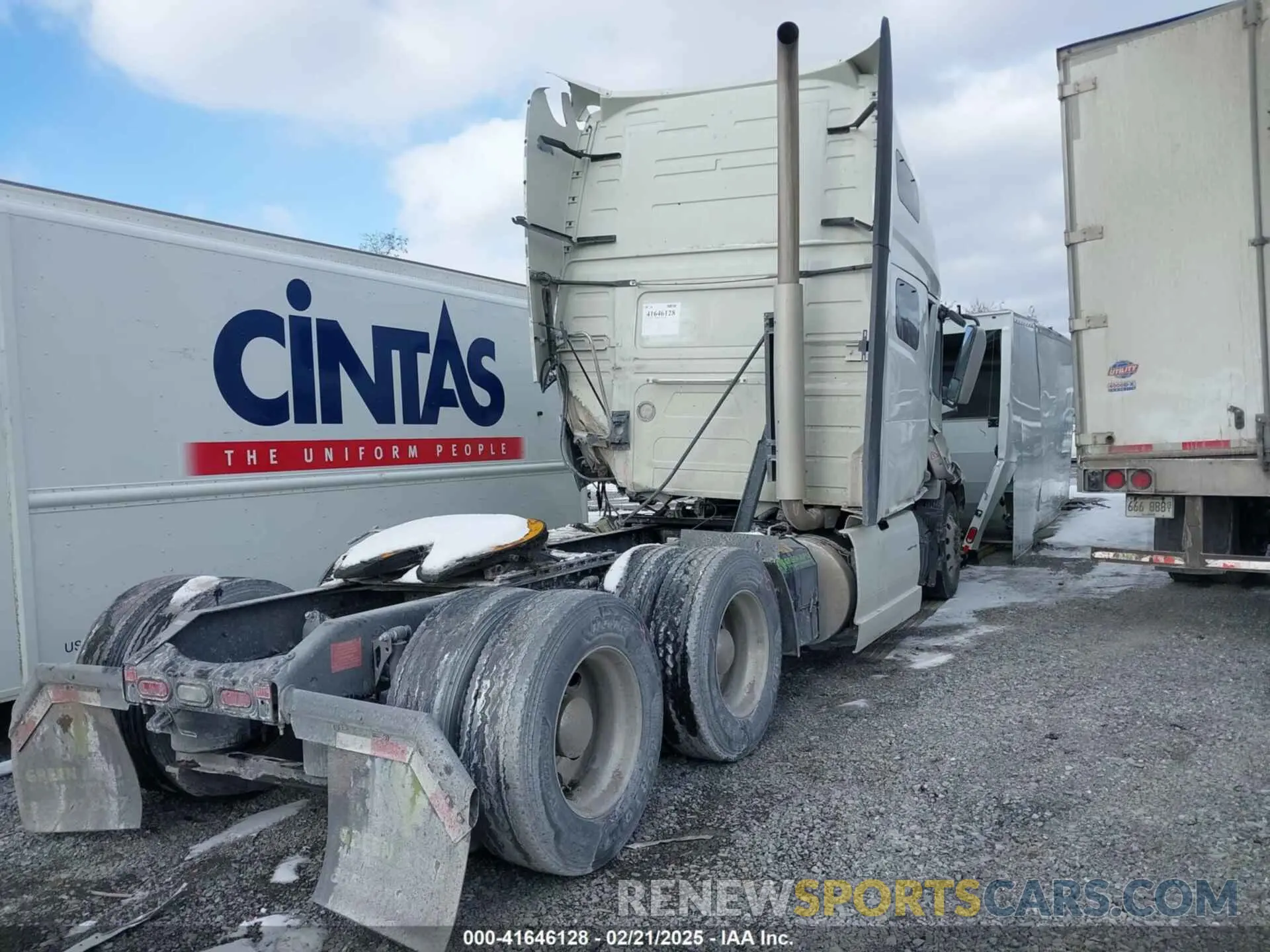 4 Фотография поврежденного автомобиля 4V4NC9EH0PN333185 VOLVO VNL 2023
