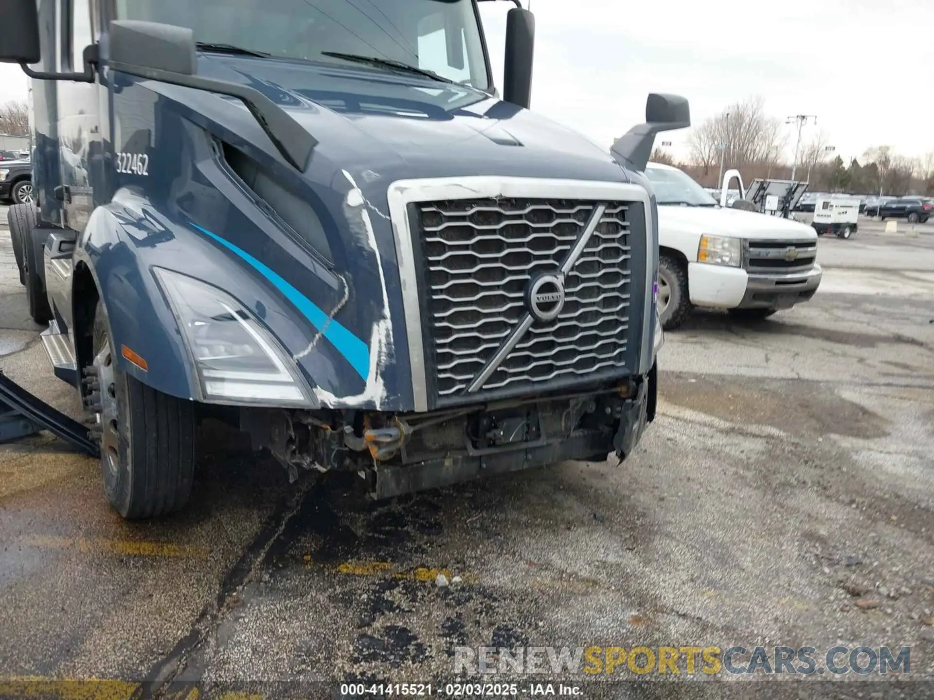 11 Photograph of a damaged car 4V4NC9UG5PN335569 VOLVO VNL 2023