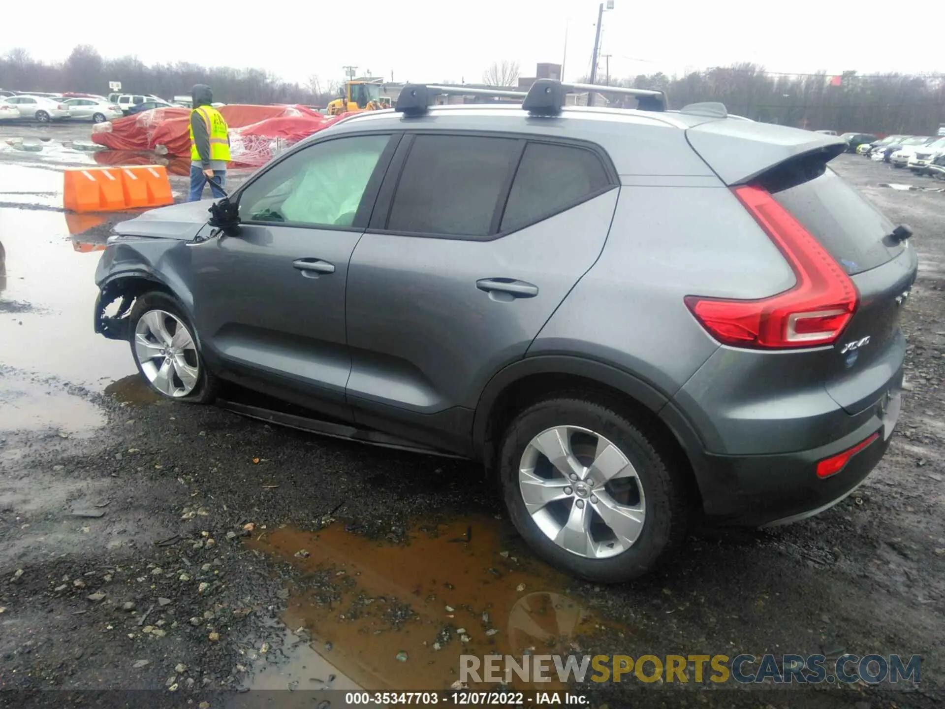 3 Фотография поврежденного автомобиля YV4162UK0K2126678 VOLVO XC40 2019