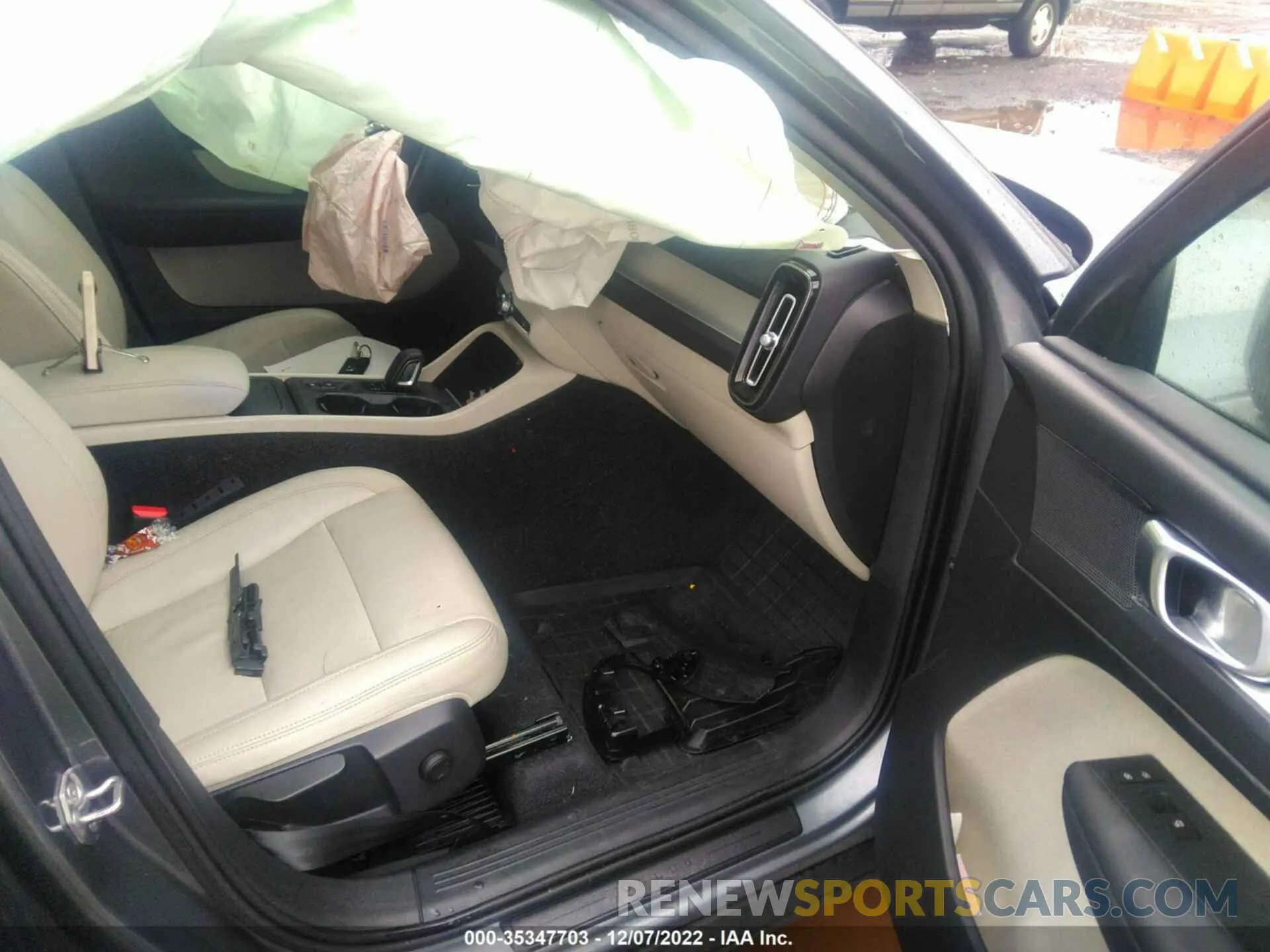 5 Фотография поврежденного автомобиля YV4162UK0K2126678 VOLVO XC40 2019