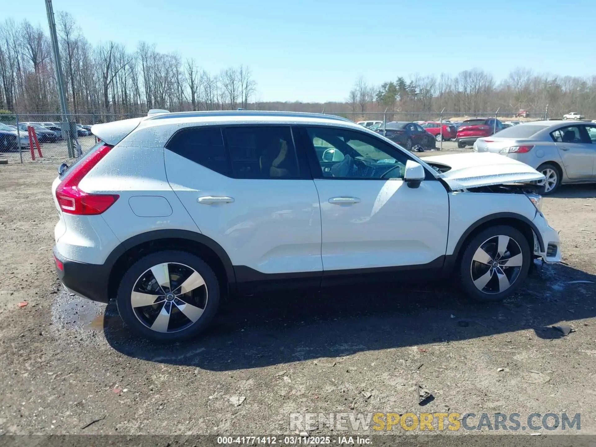 14 Фотография поврежденного автомобиля YV4162UK1K2152173 VOLVO XC40 2019