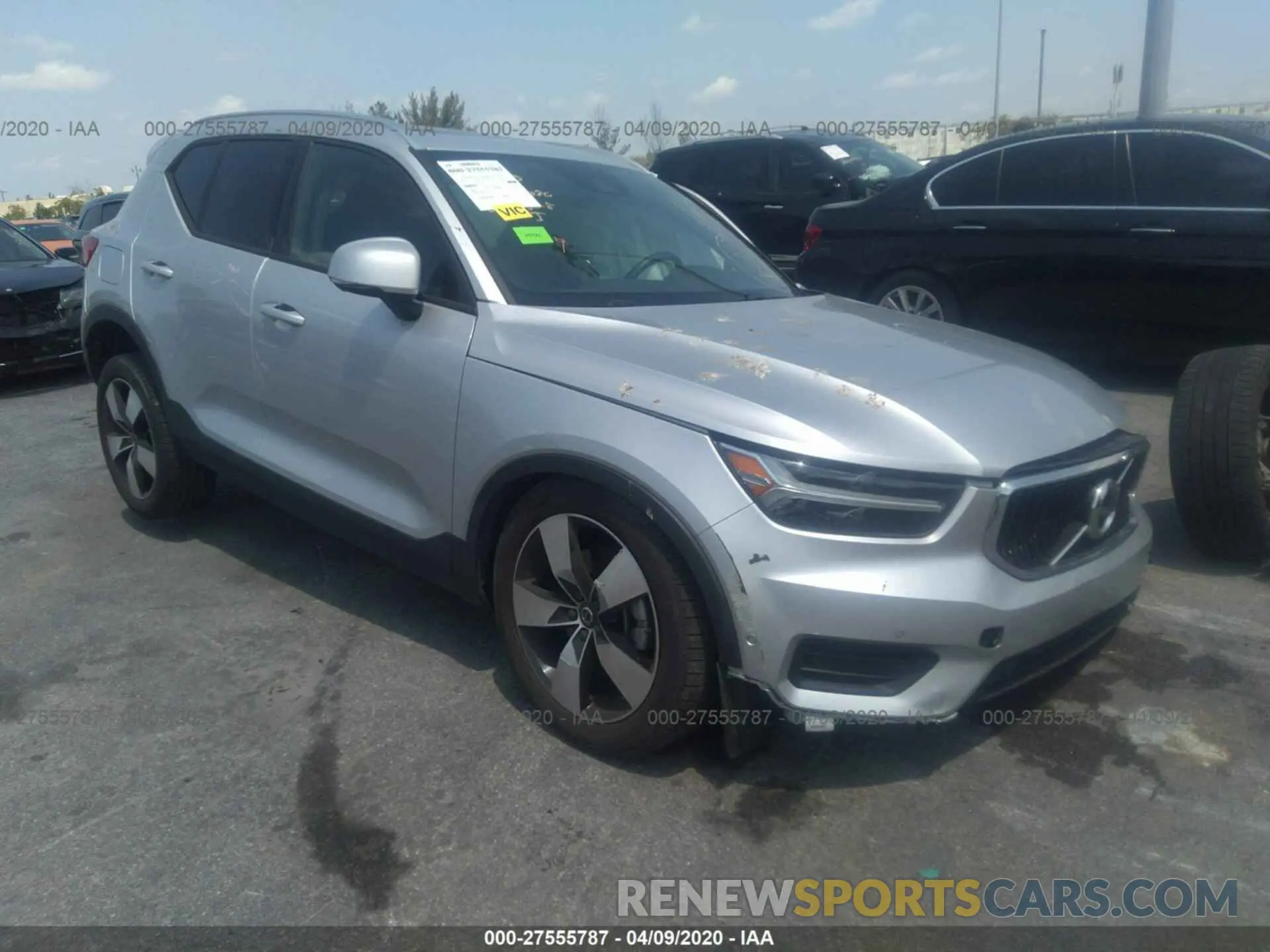 1 Photograph of a damaged car YV4162UK2K2060747 VOLVO XC40 2019