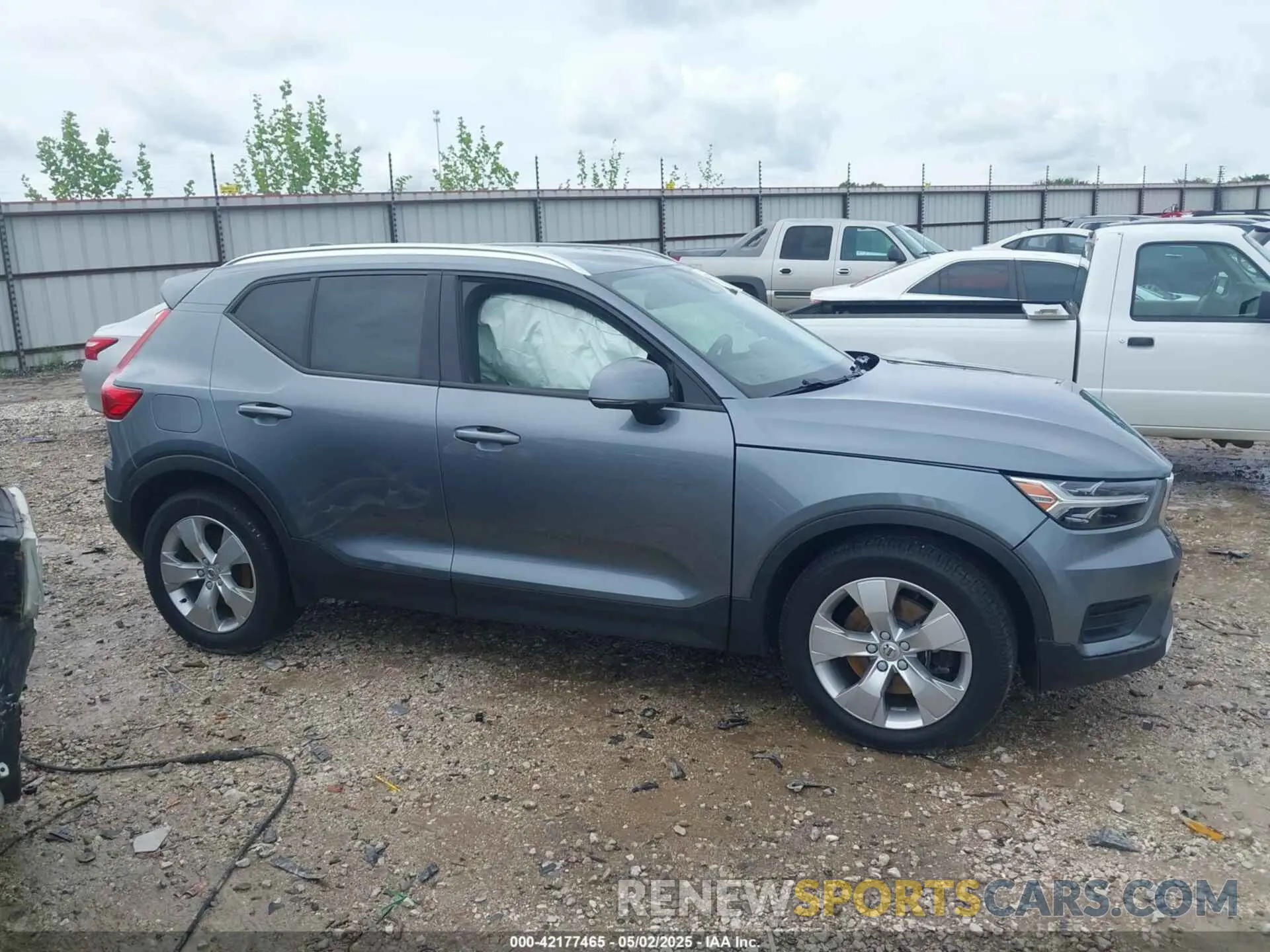 13 Фотография поврежденного автомобиля YV4162UK7K2075731 VOLVO XC40 2019