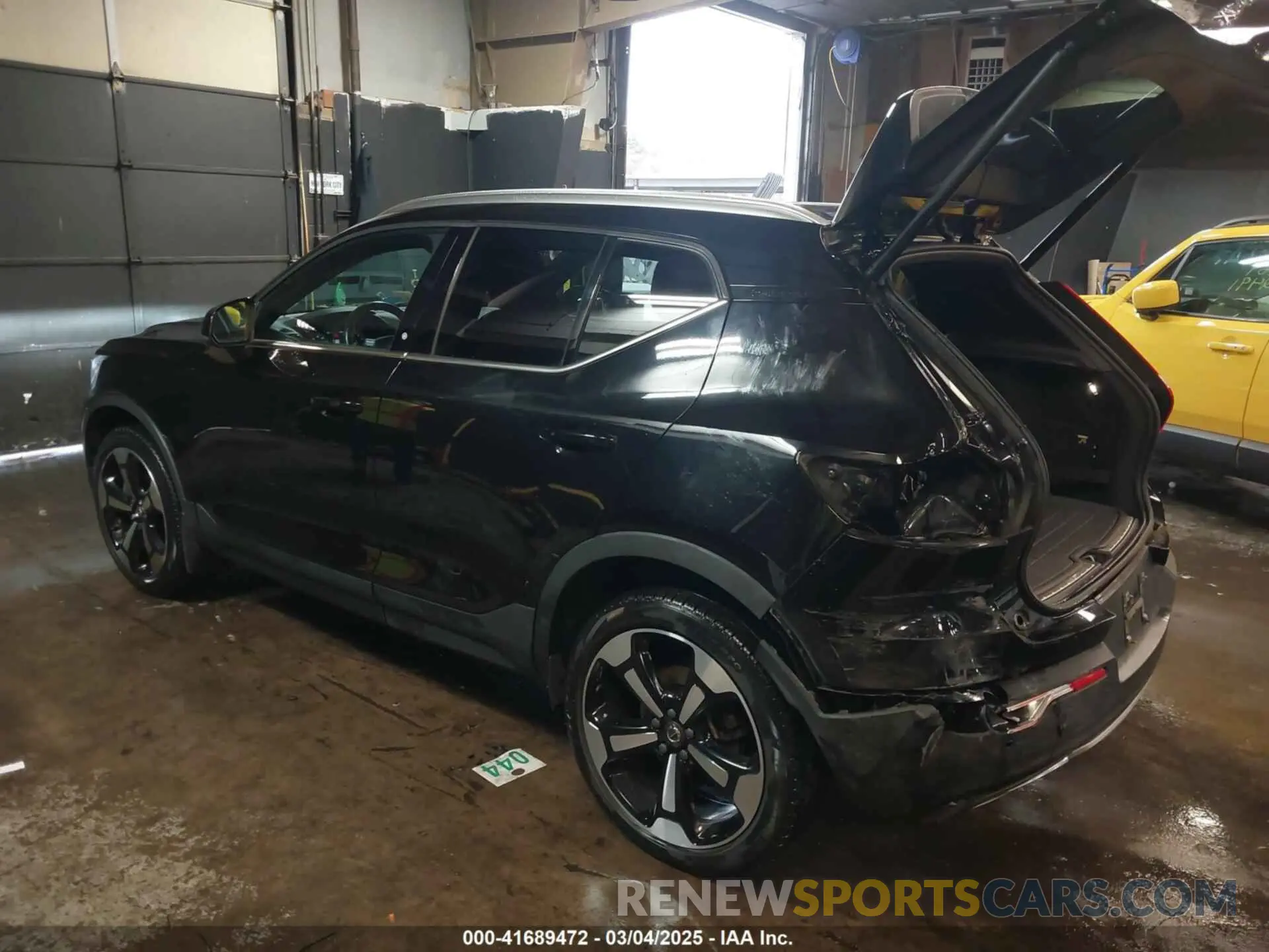 3 Фотография поврежденного автомобиля YV4162UL9K2099487 VOLVO XC40 2019