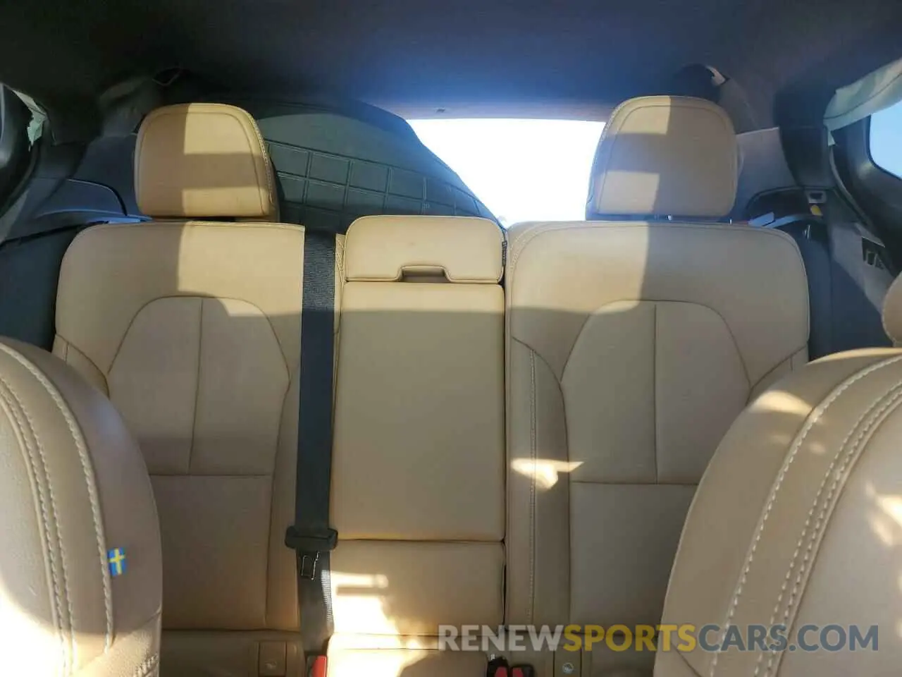10 Photograph of a damaged car YV4162UL9K2111055 VOLVO XC40 2019