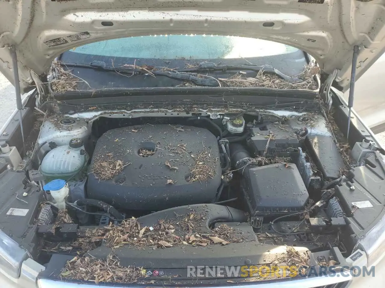 11 Photograph of a damaged car YV4162ULXK2087378 VOLVO XC40 2019
