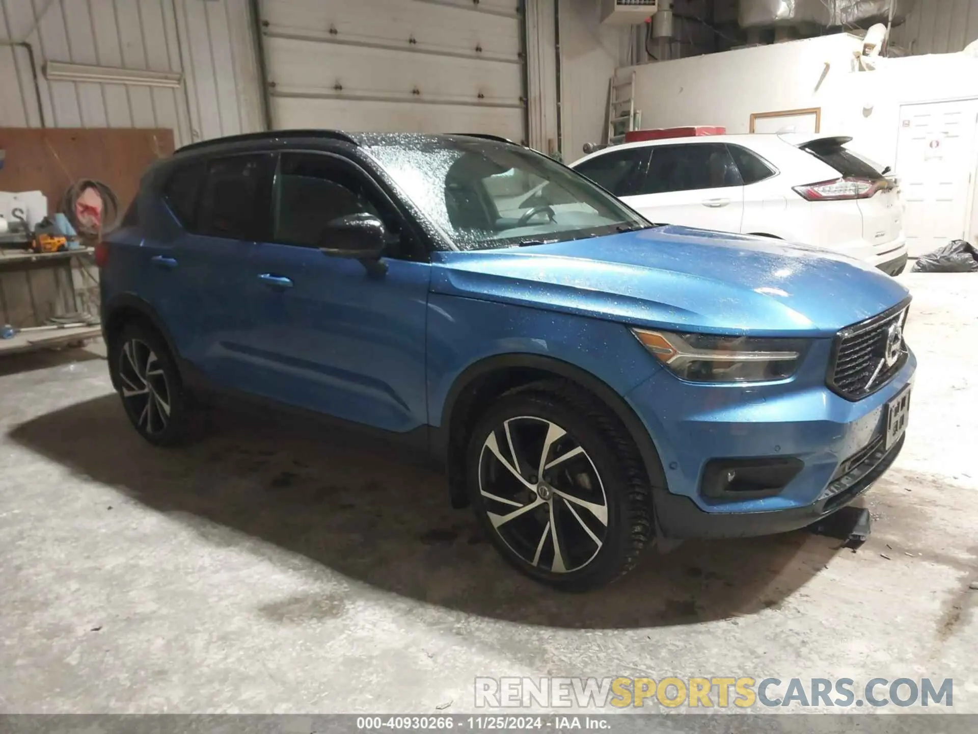 1 Фотография поврежденного автомобиля YV4162UM1K2076679 VOLVO XC40 2019