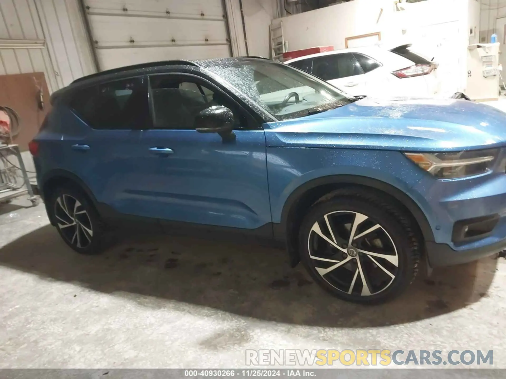 14 Фотография поврежденного автомобиля YV4162UM1K2076679 VOLVO XC40 2019