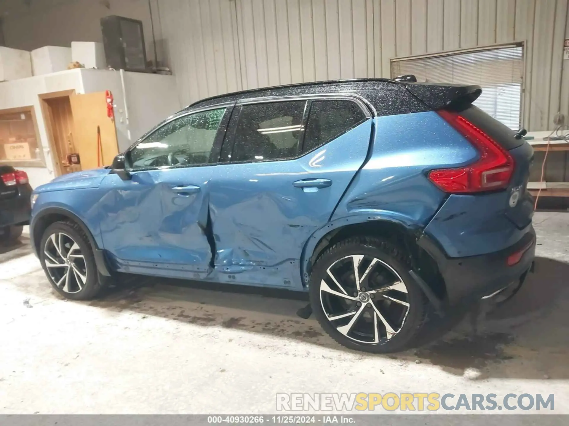 15 Фотография поврежденного автомобиля YV4162UM1K2076679 VOLVO XC40 2019