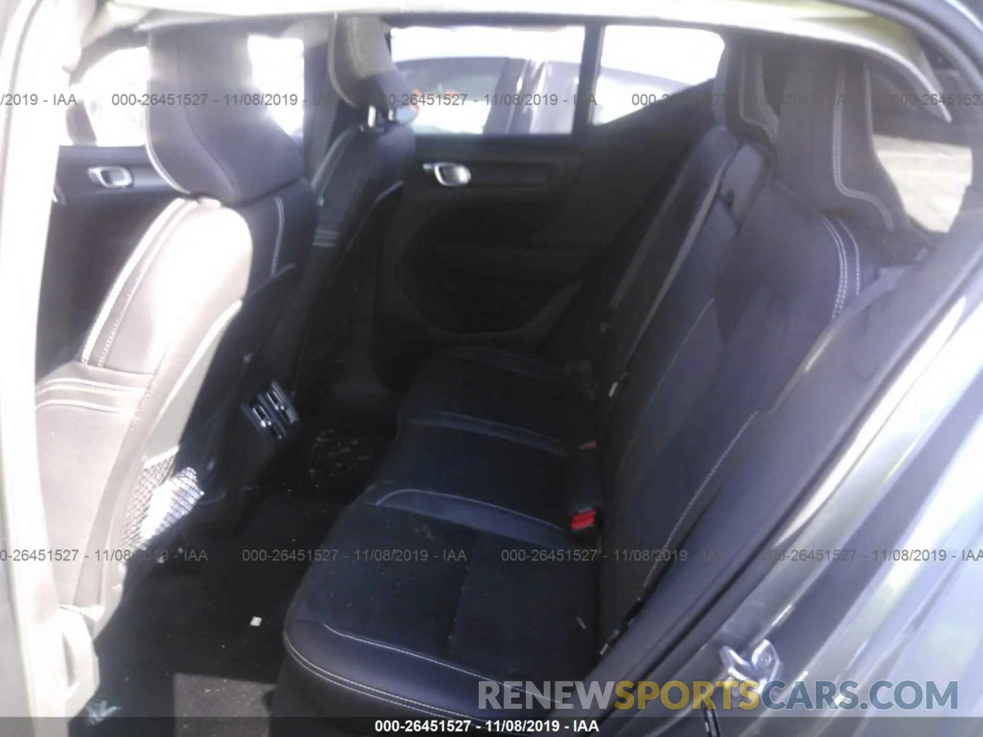 8 Photograph of a damaged car YV4162UM3K2133027 VOLVO XC40 2019