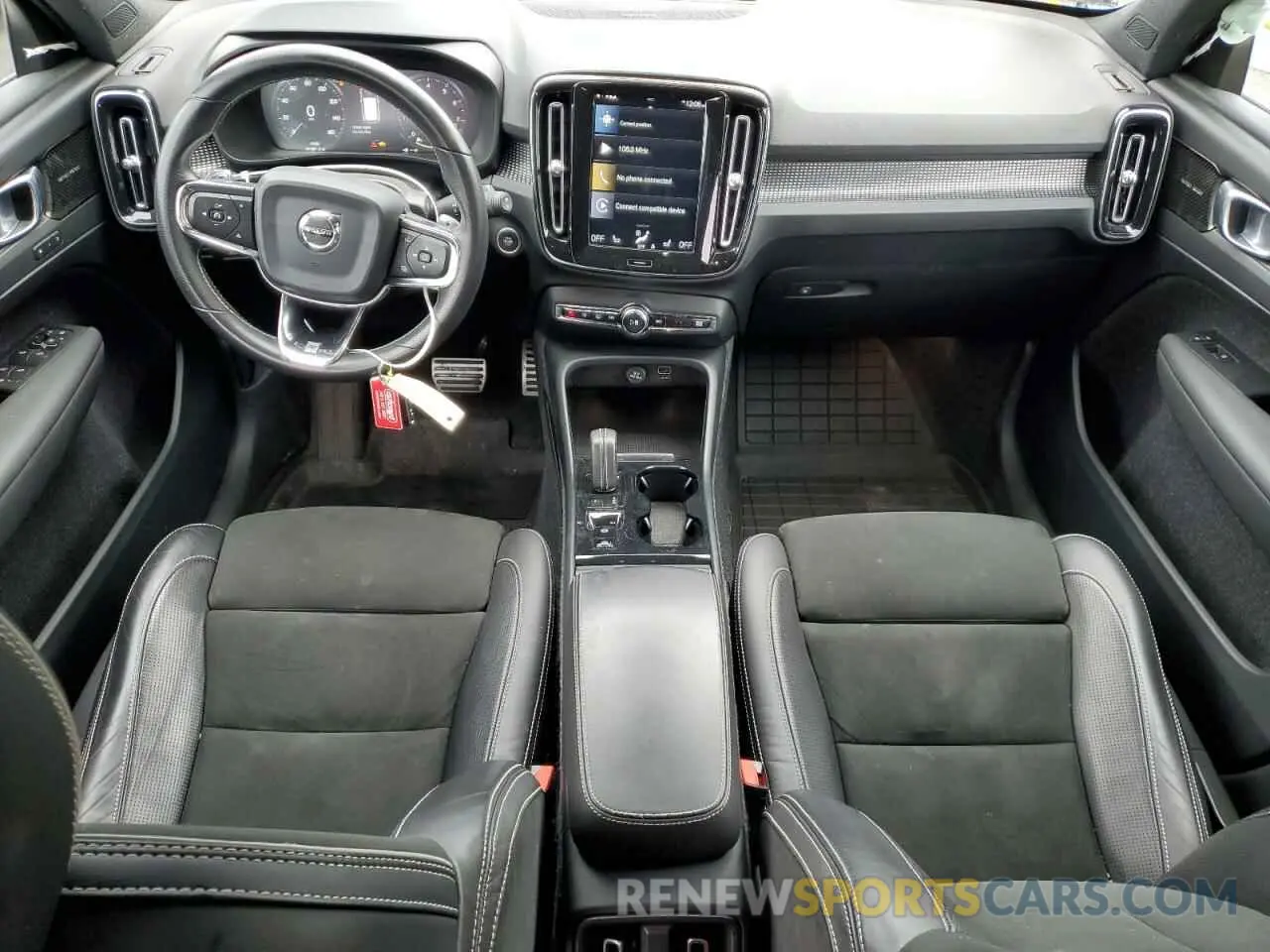 8 Photograph of a damaged car YV4162UM6K2114715 VOLVO XC40 2019