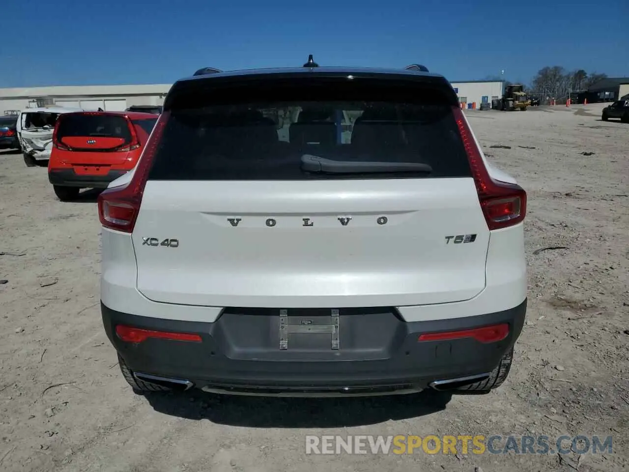 6 Photograph of a damaged car YV4162UM9K2079488 VOLVO XC40 2019