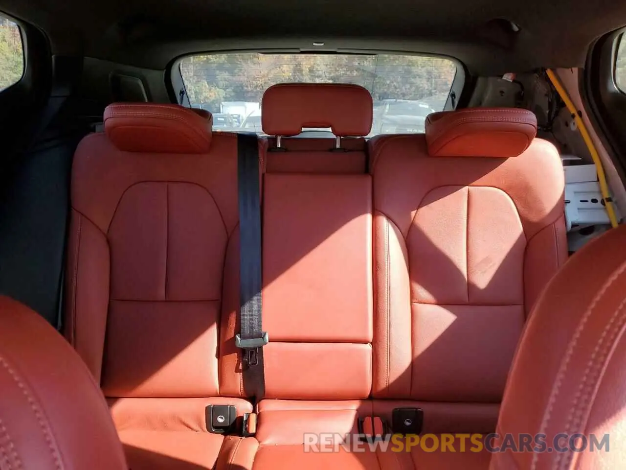 10 Photograph of a damaged car YV4162XZ2K2011475 VOLVO XC40 2019