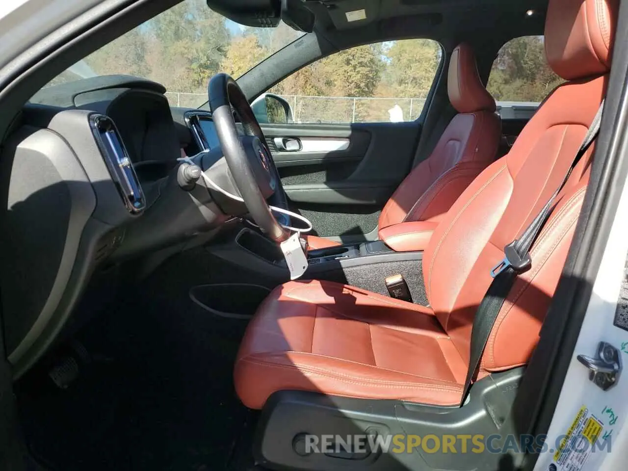 7 Photograph of a damaged car YV4162XZ2K2011475 VOLVO XC40 2019