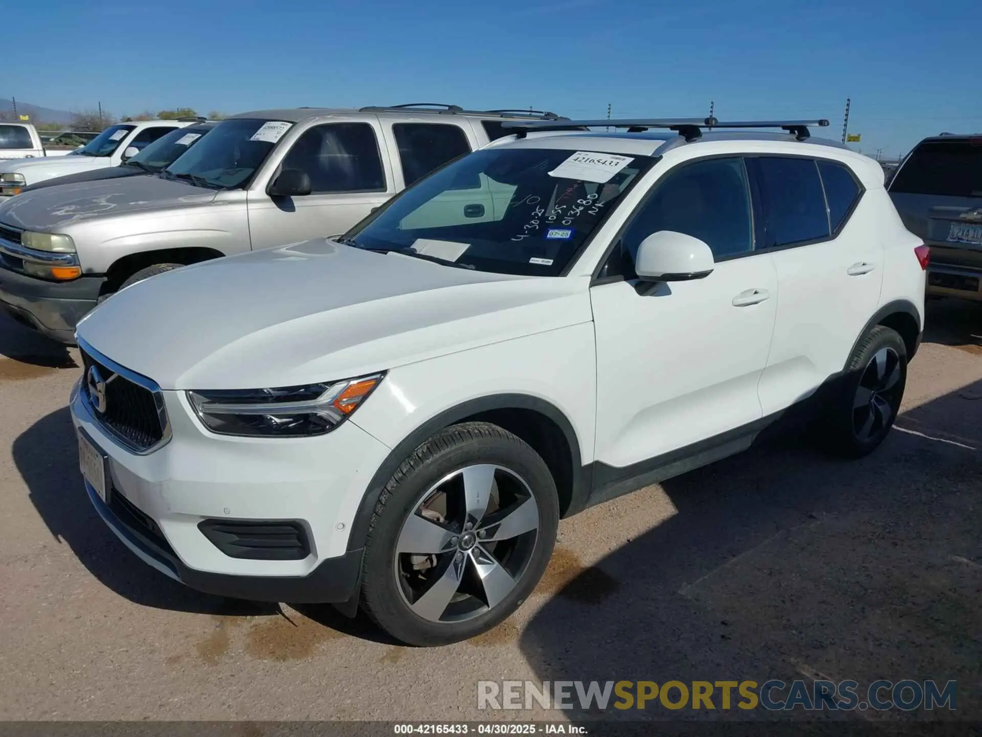 2 Фотография поврежденного автомобиля YV4162XZ2K2013680 VOLVO XC40 2019