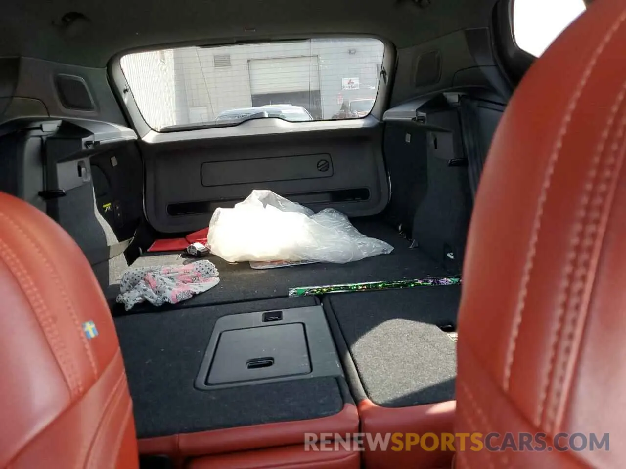 10 Фотография поврежденного автомобиля YV4AC2HK3K2068990 VOLVO XC40 2019