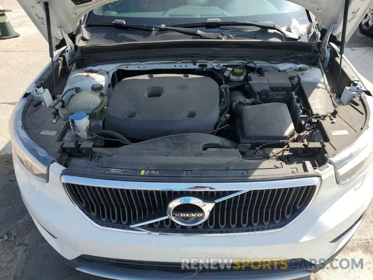 12 Фотография поврежденного автомобиля YV4AC2HK3K2068990 VOLVO XC40 2019