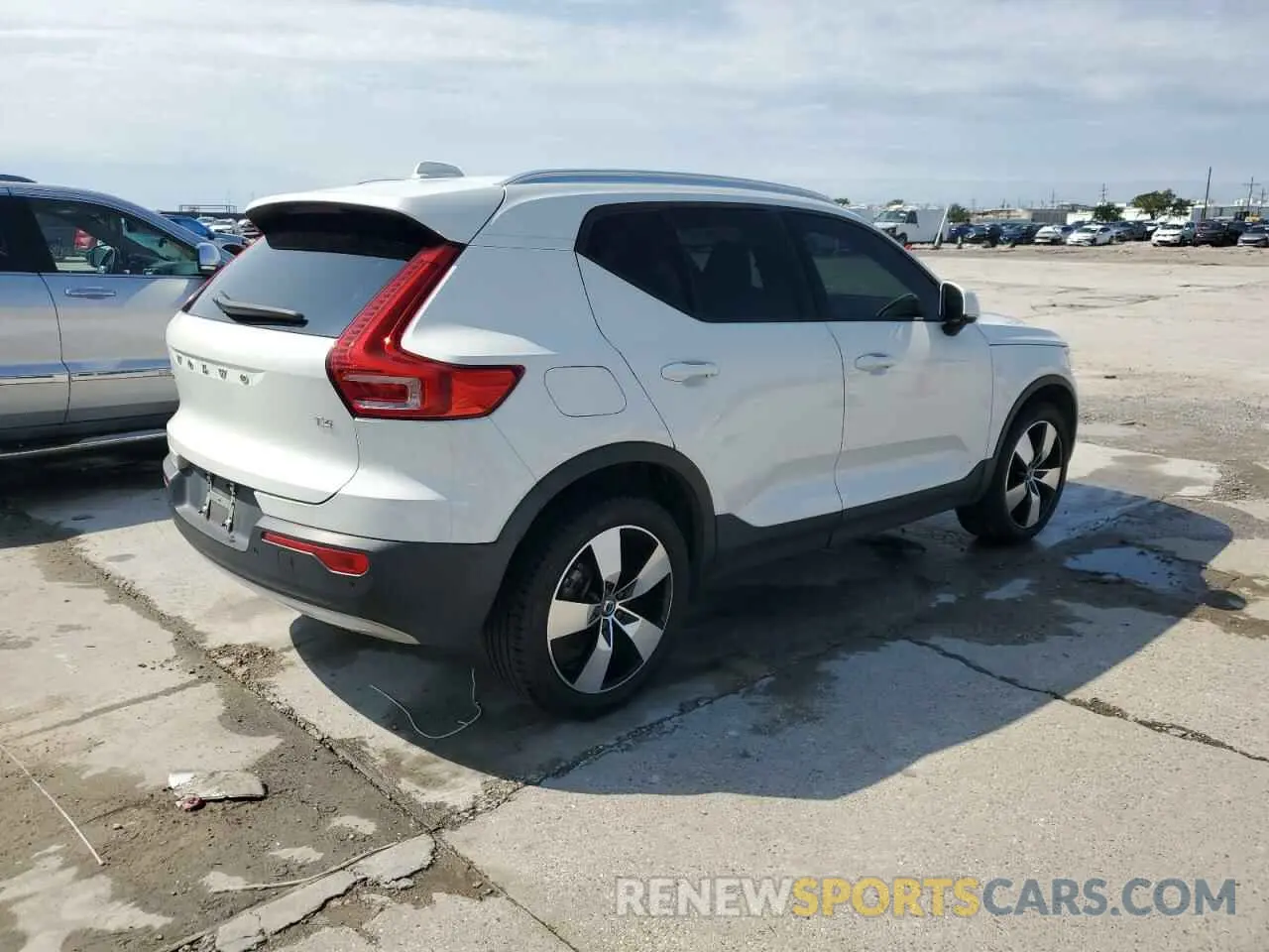 3 Фотография поврежденного автомобиля YV4AC2HK3K2068990 VOLVO XC40 2019