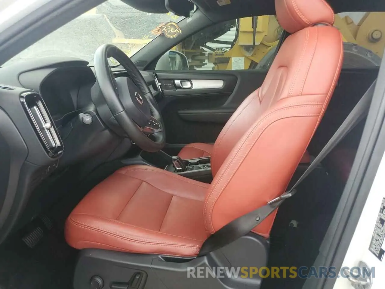 7 Фотография поврежденного автомобиля YV4AC2HK3K2068990 VOLVO XC40 2019