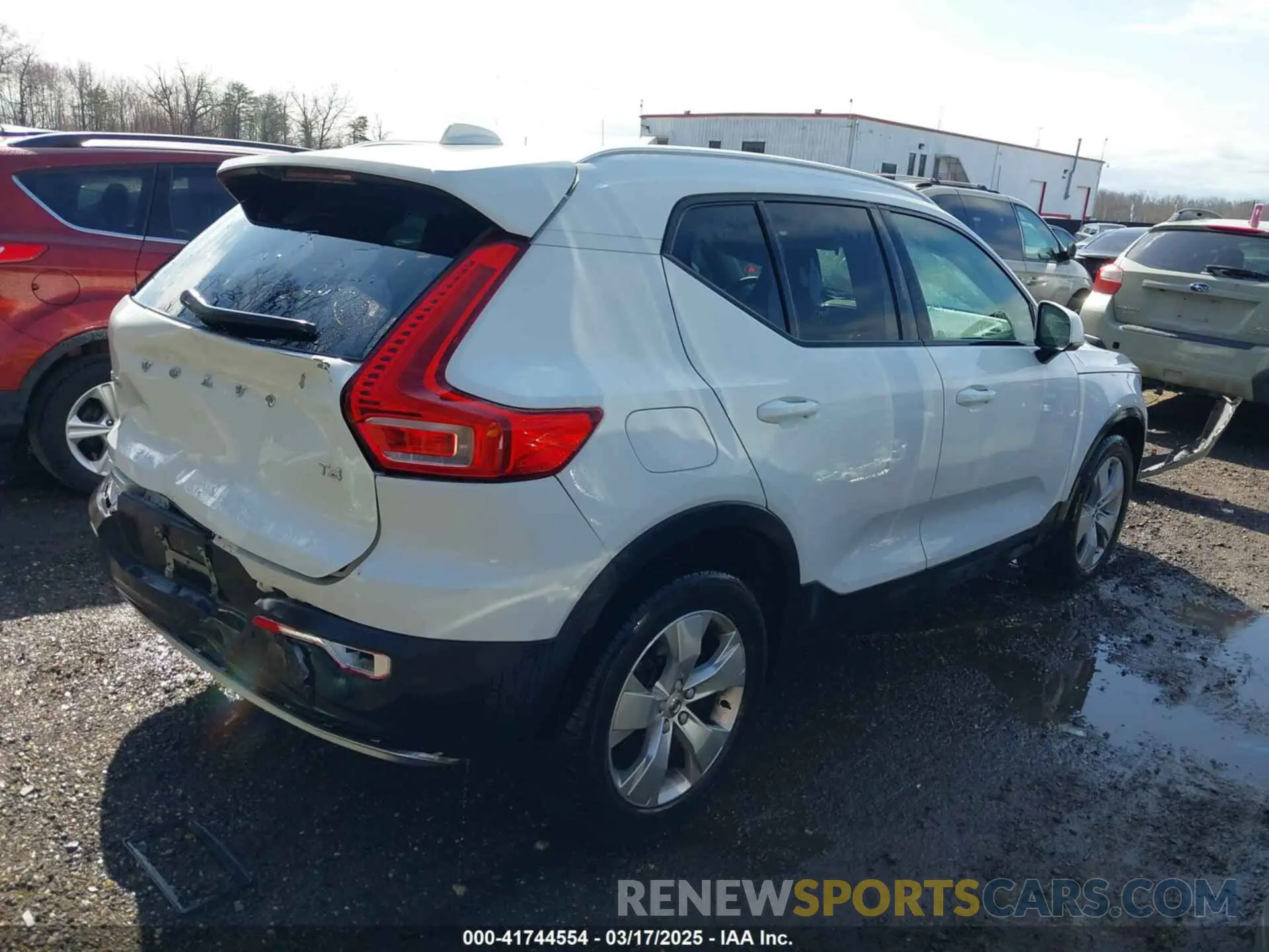 4 Фотография поврежденного автомобиля YV4AC2HK4K2130185 VOLVO XC40 2019
