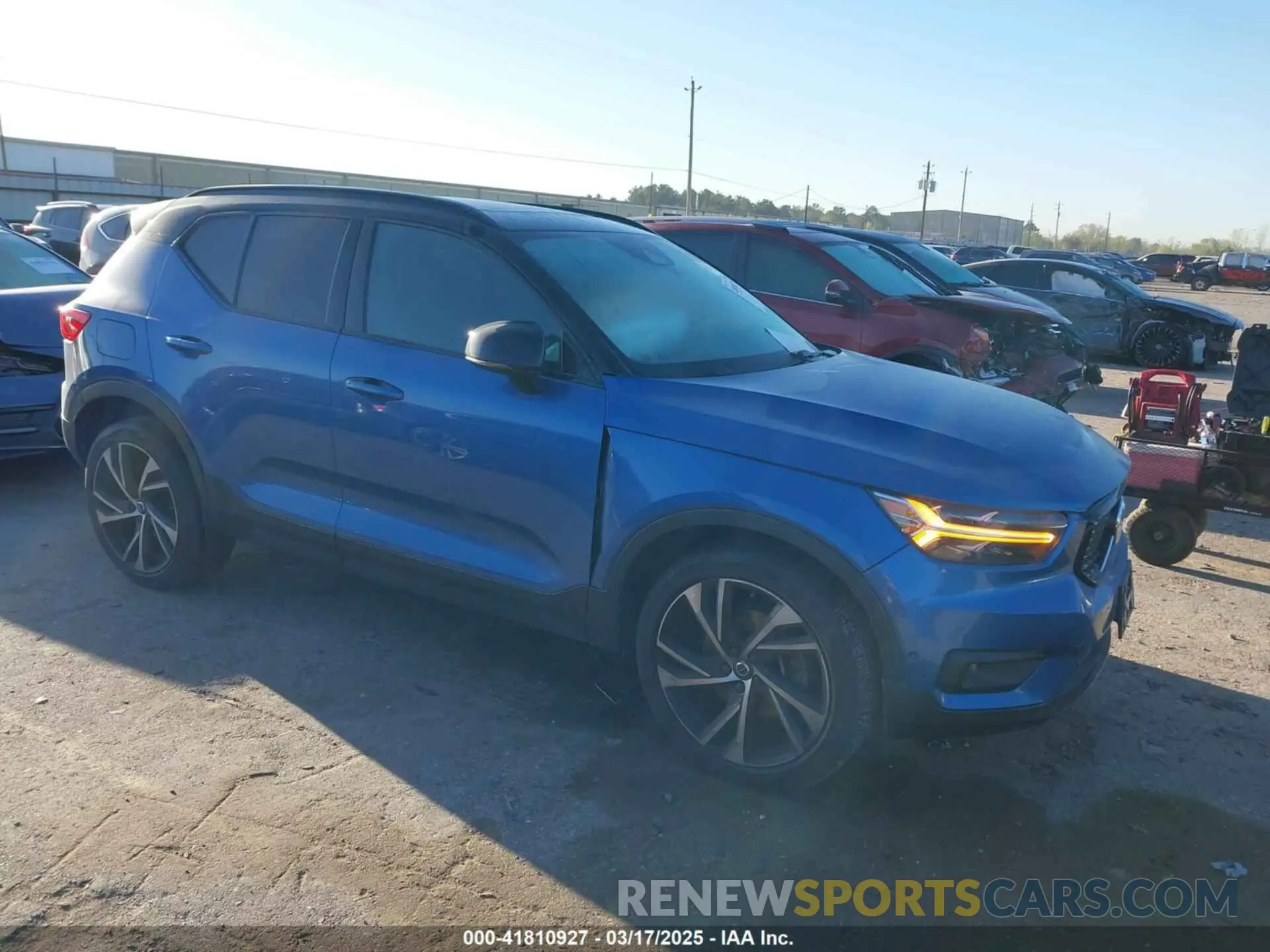 1 Photograph of a damaged car YV4AC2HM1K2105875 VOLVO XC40 2019