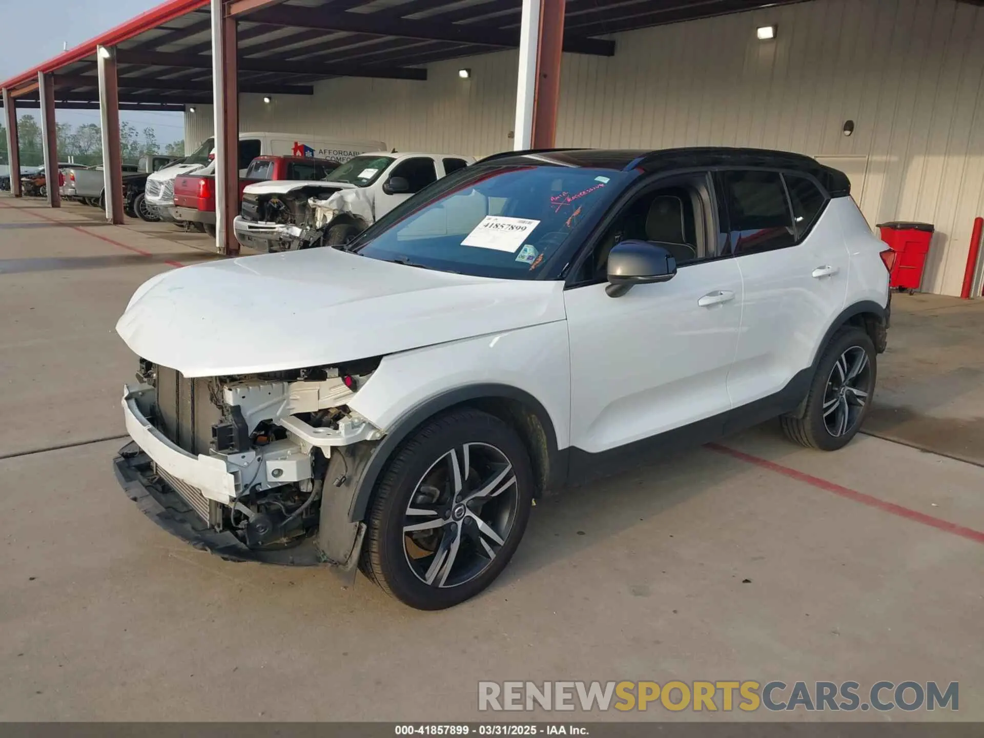 2 Photograph of a damaged car YV4AC2HM7K2149105 VOLVO XC40 2019