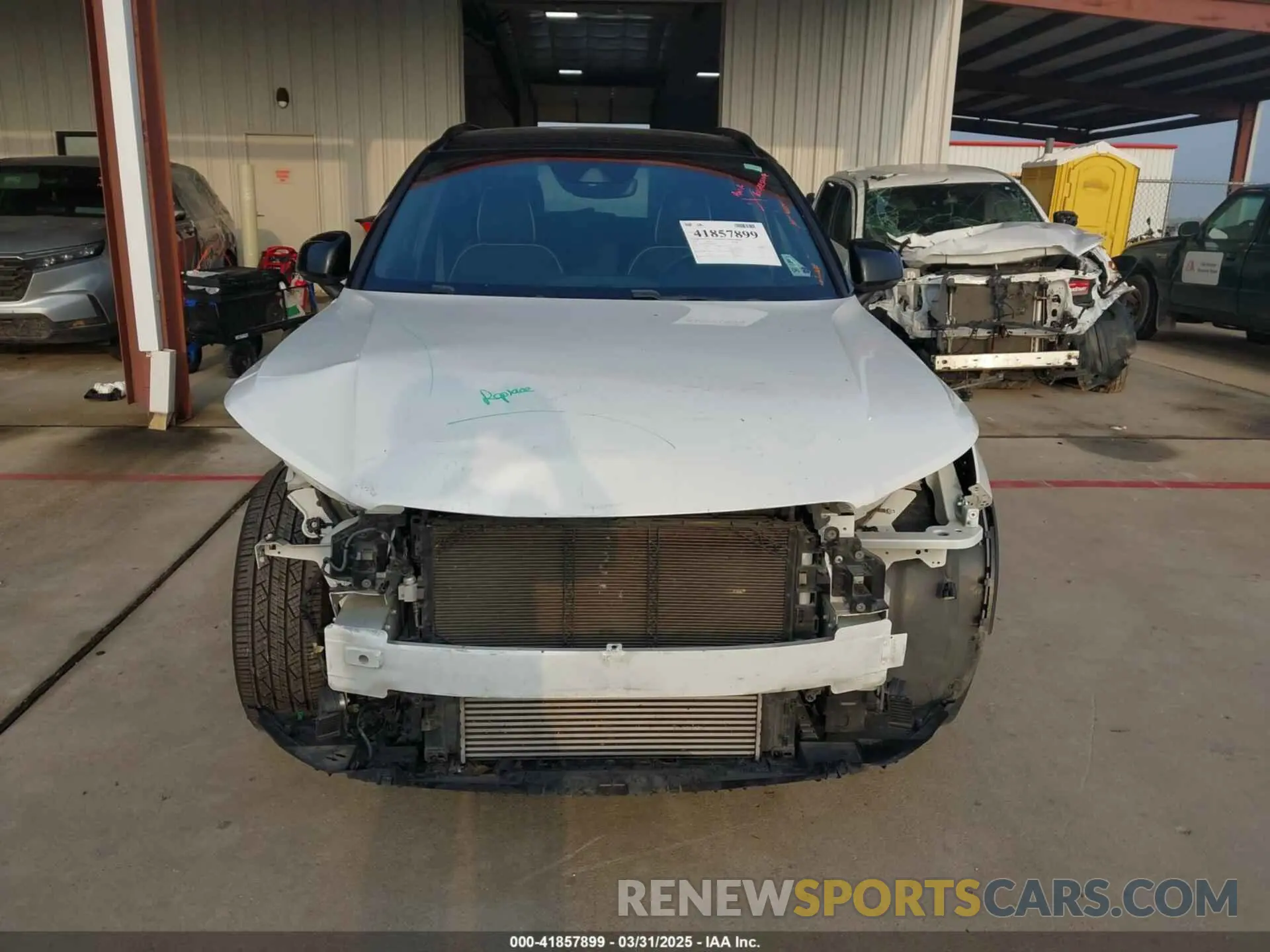 6 Photograph of a damaged car YV4AC2HM7K2149105 VOLVO XC40 2019