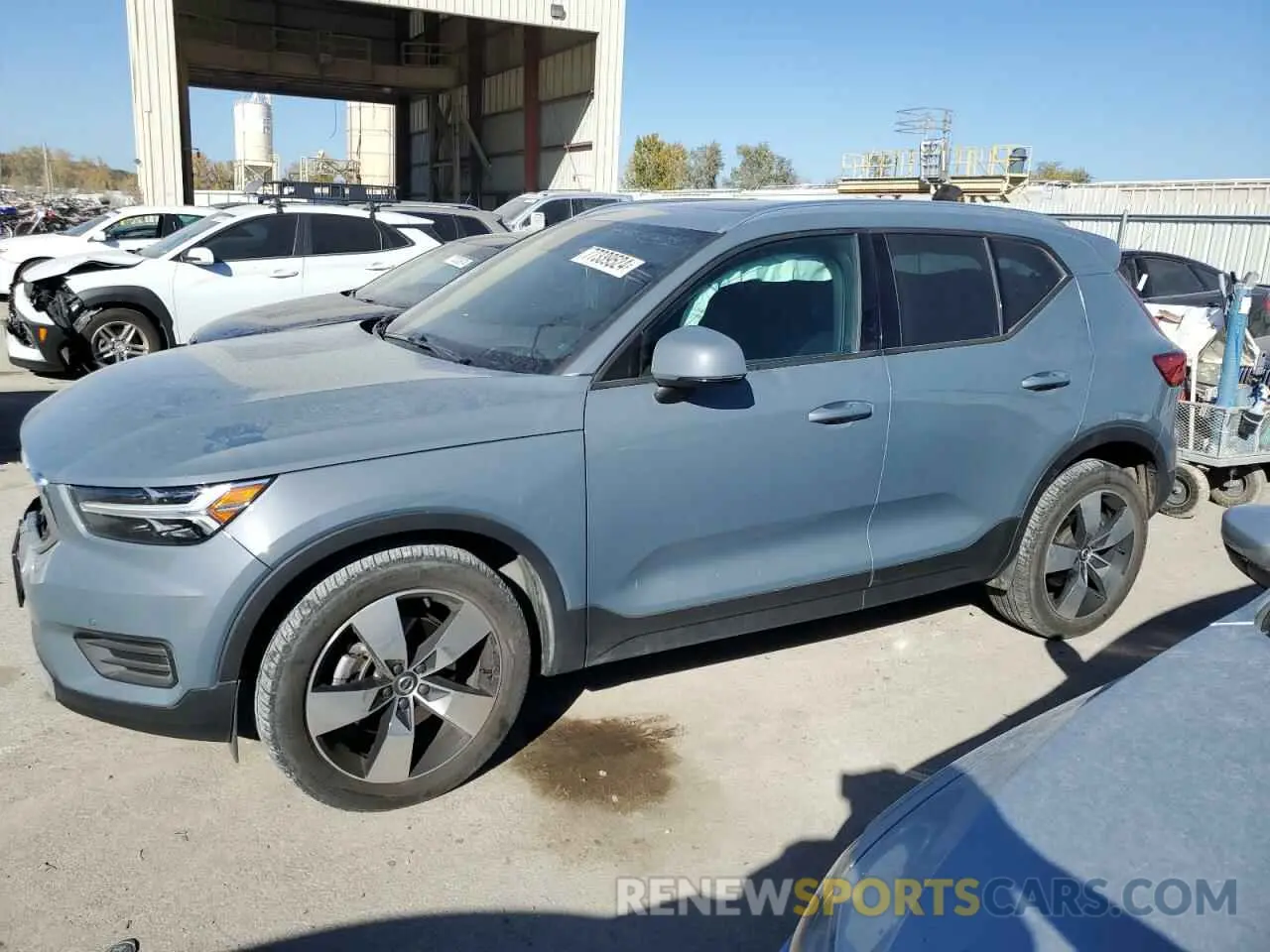 1 Фотография поврежденного автомобиля YV4162UK1L2256891 VOLVO XC40 2020