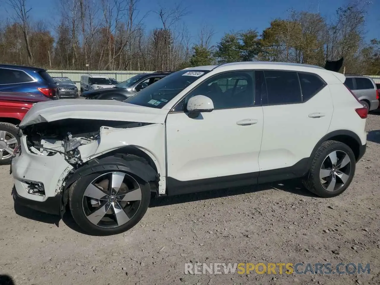 1 Photograph of a damaged car YV4162UK7L2270620 VOLVO XC40 2020