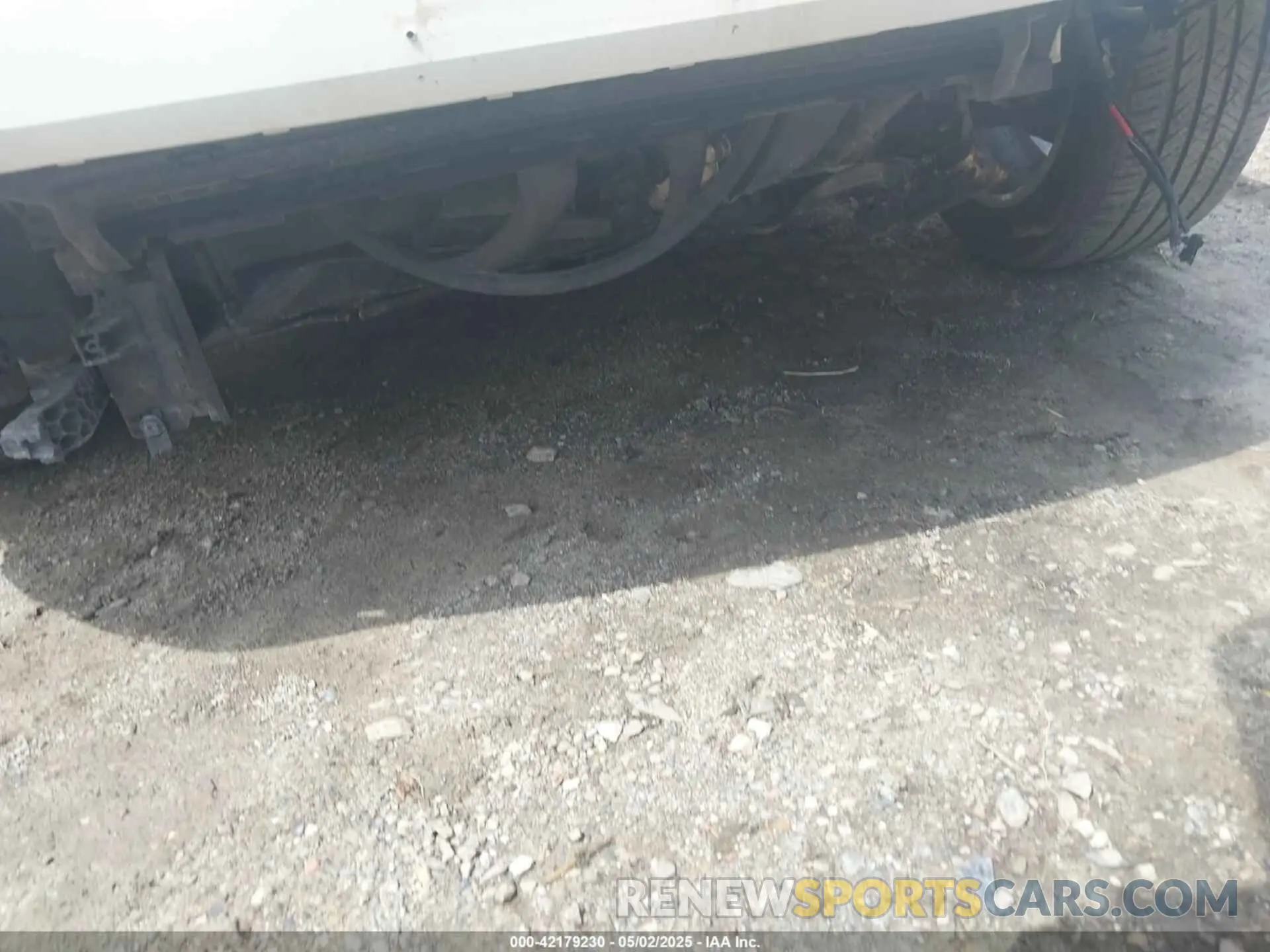 19 Photograph of a damaged car YV4162UK7L2336776 VOLVO XC40 2020