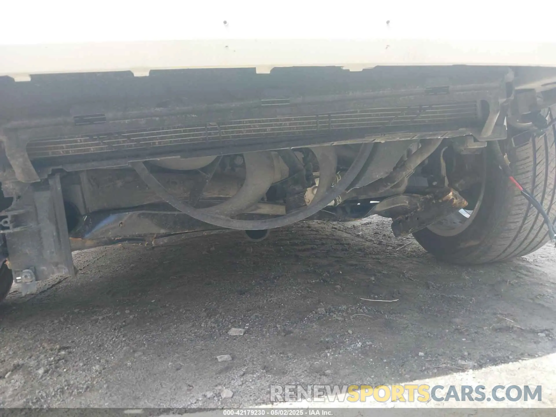 6 Photograph of a damaged car YV4162UK7L2336776 VOLVO XC40 2020